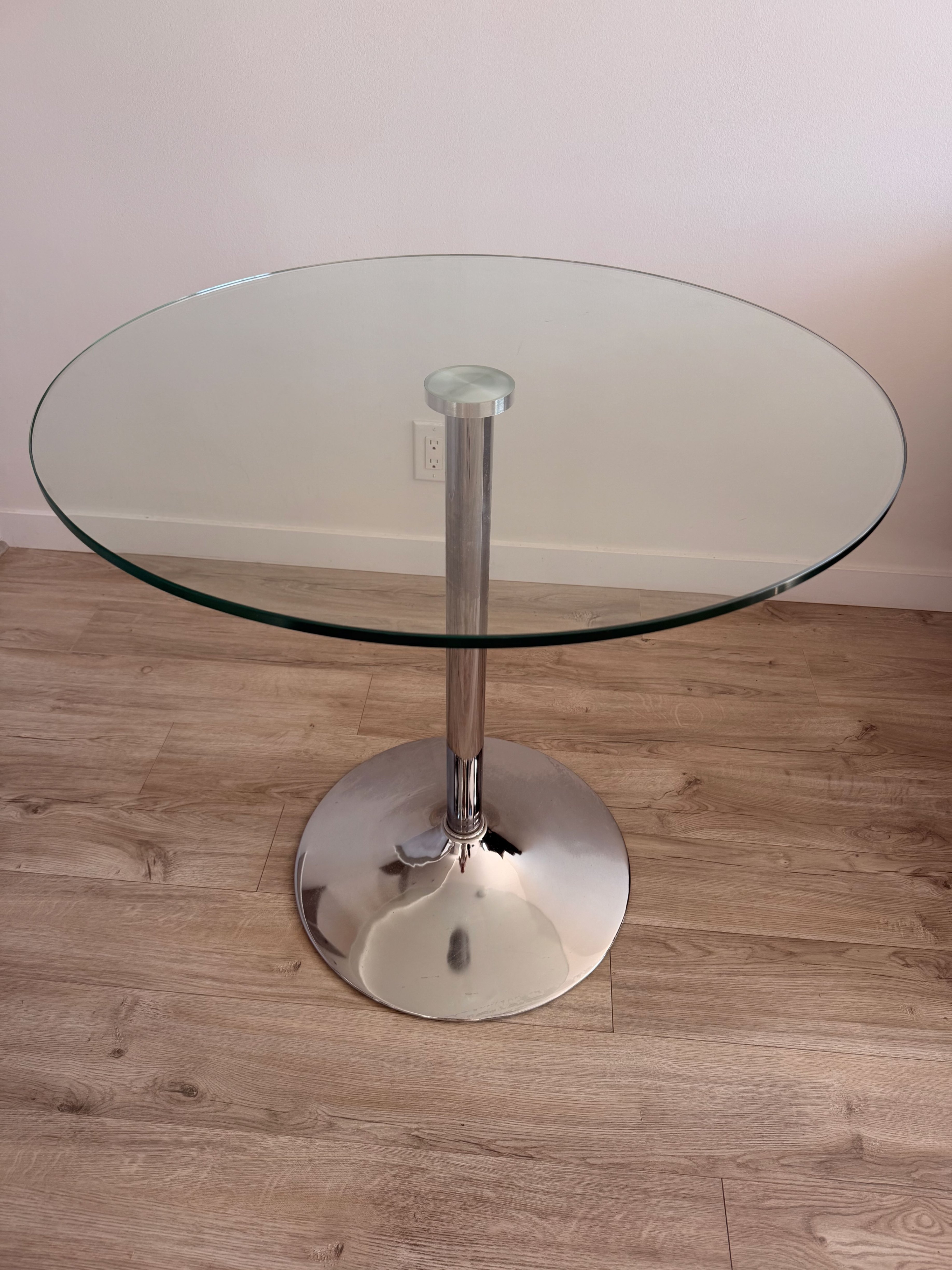 Dining room table