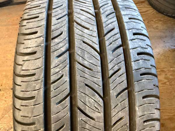 PAIR of 245/40/19 M+S Continental Conti pro contact with 80% - photo 2