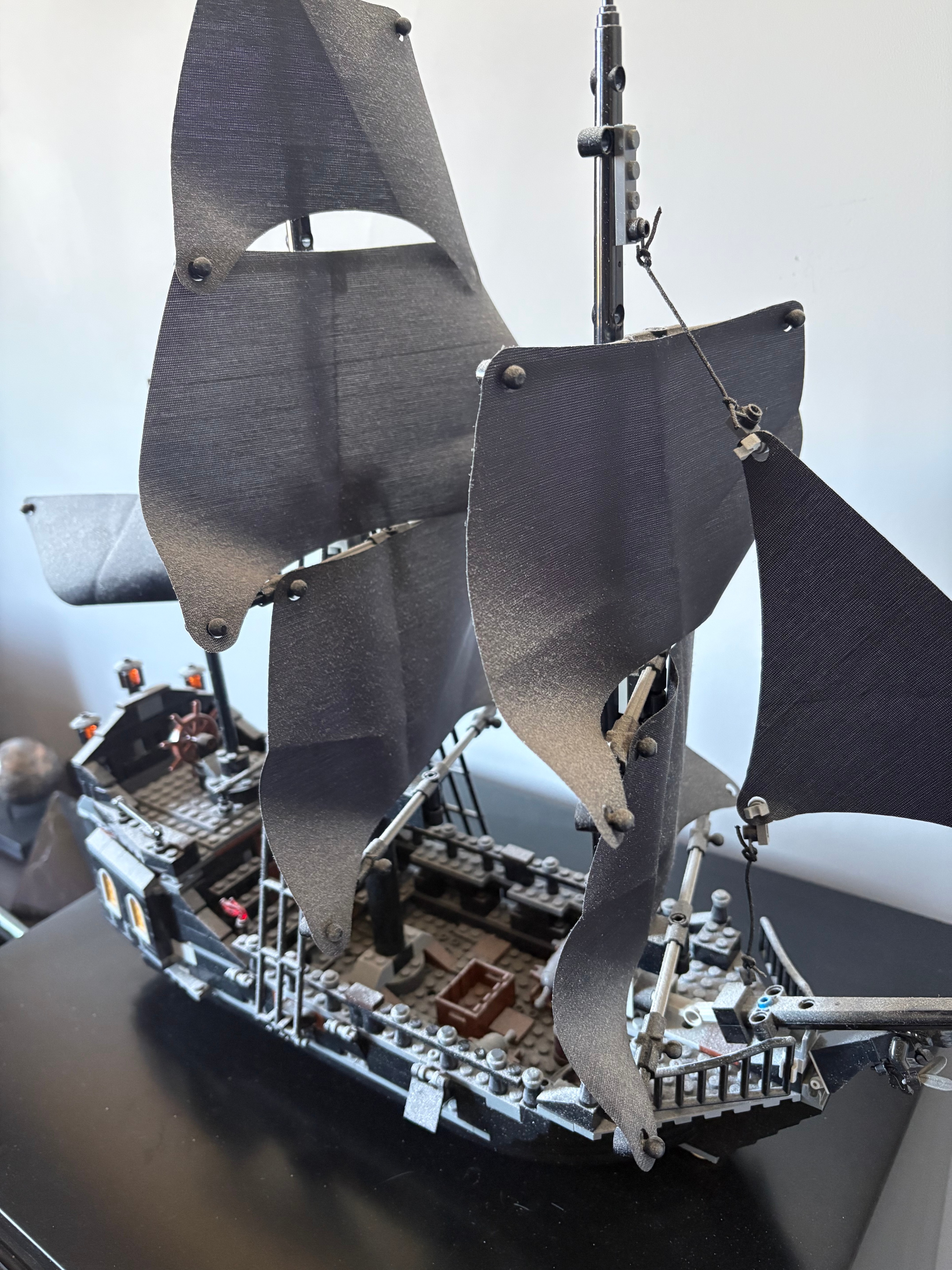 Replica Lego Pirate Ship c/w Small Lego Crew - photo 5