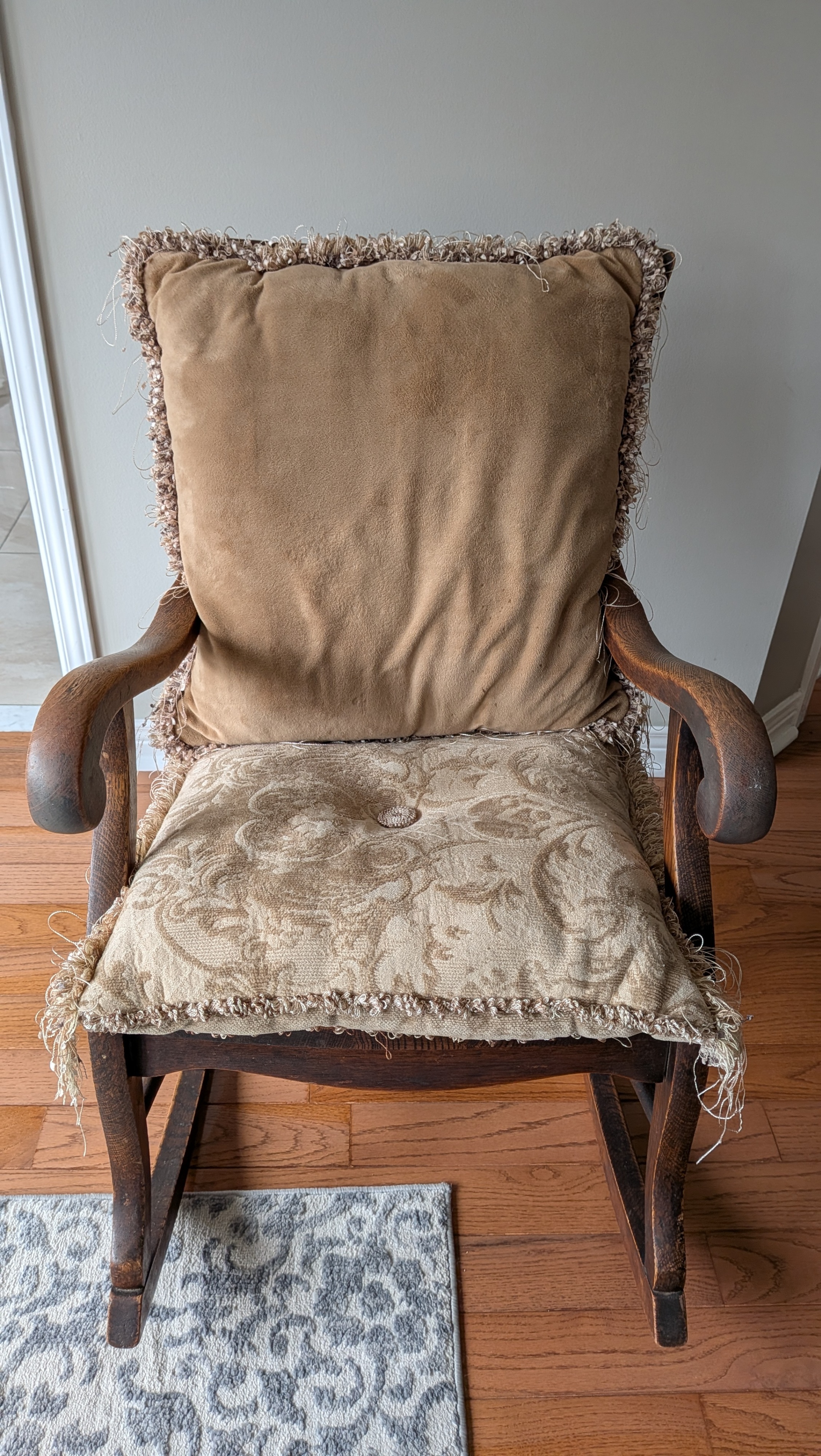 Vintage Solid Wood Rocking Chair – $150 OBO - photo 3