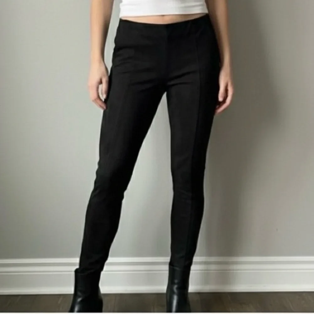 Reitmans Faux Suede Black Pull On Stretchy Leggings Size 10
