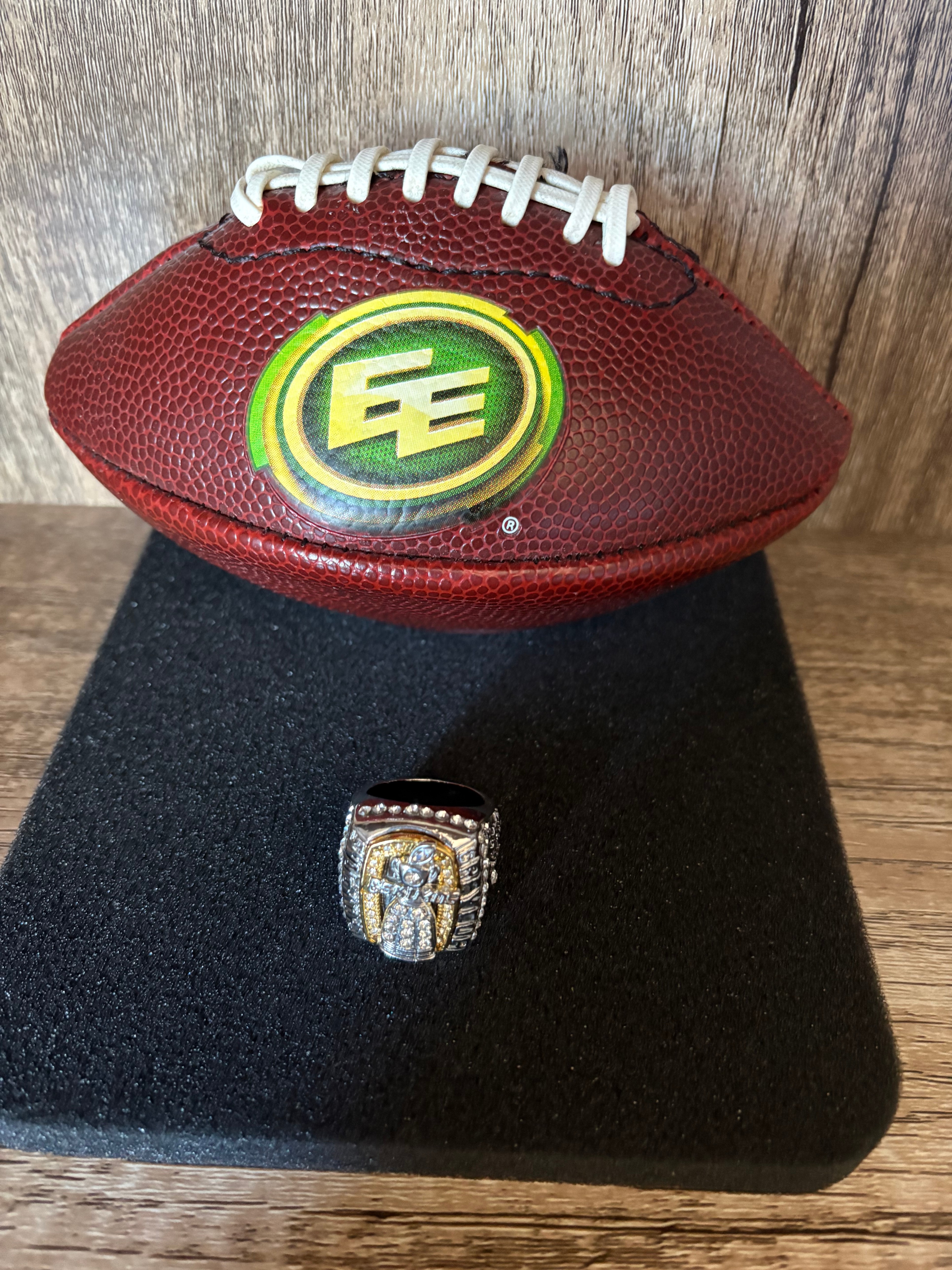 Edmonton Eskimos Commemorative Championship Ring
