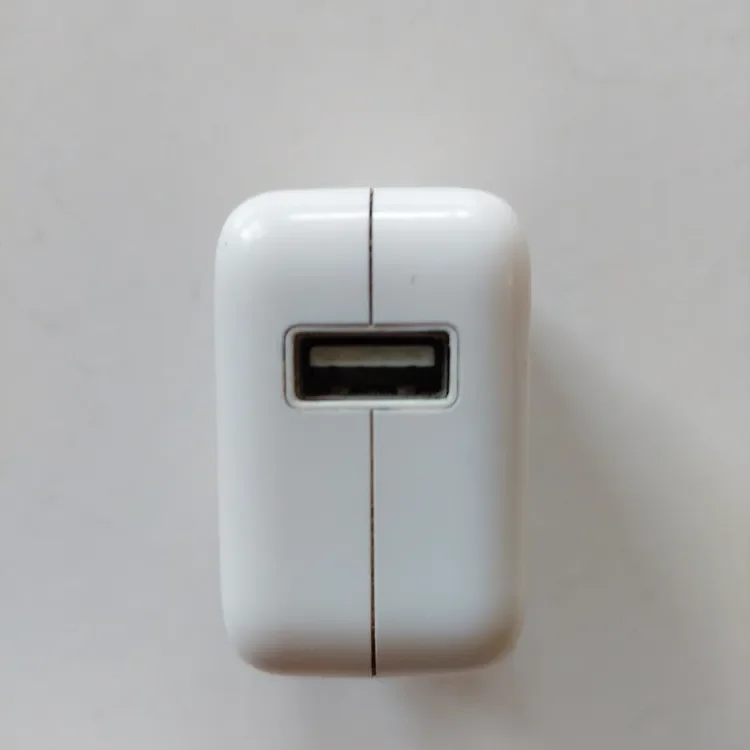 Apple 10W usb power adapter - photo 3