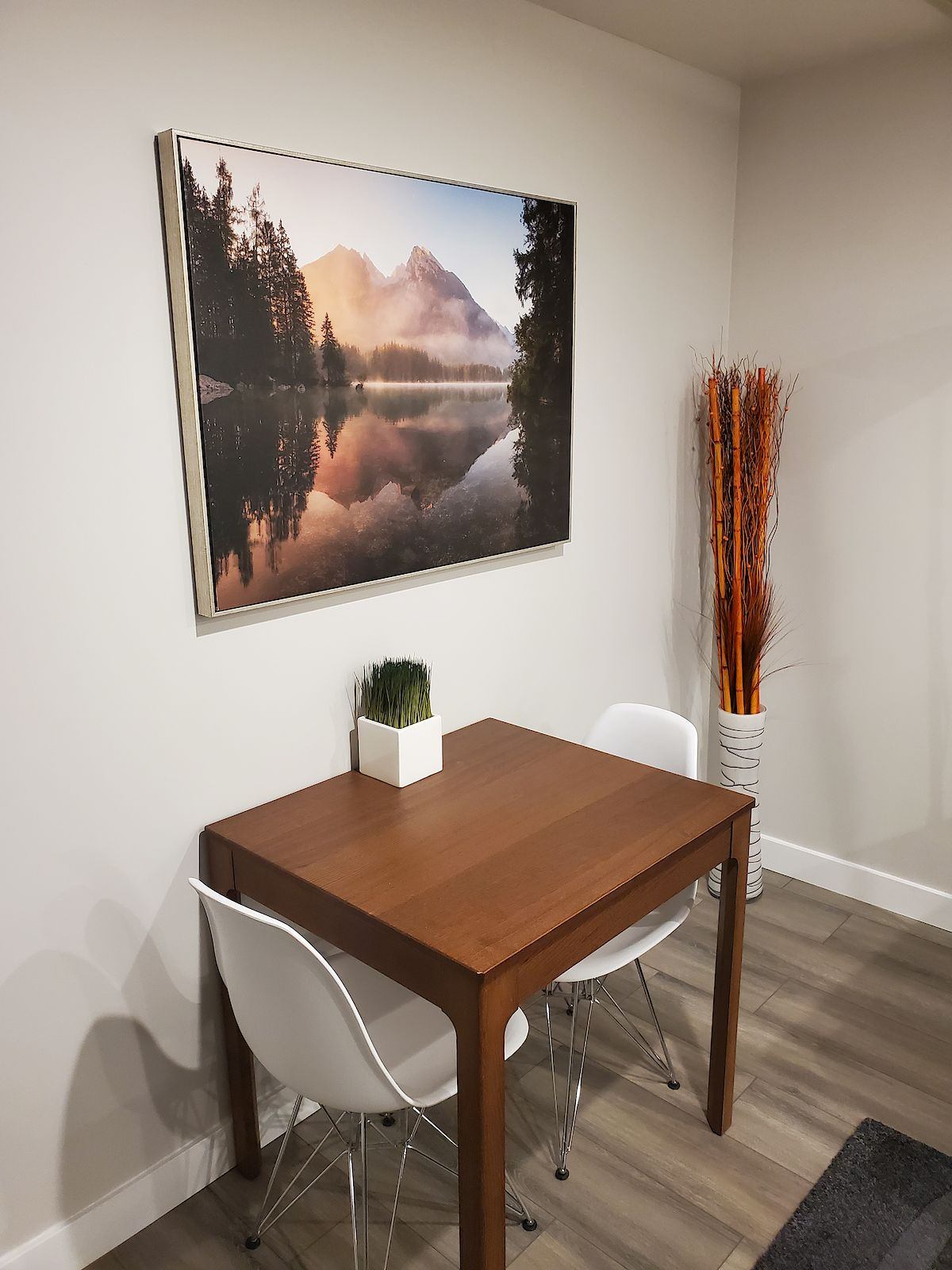 52 Westroyal Rd (Etobicoke) = $1,100/mo - photo 5