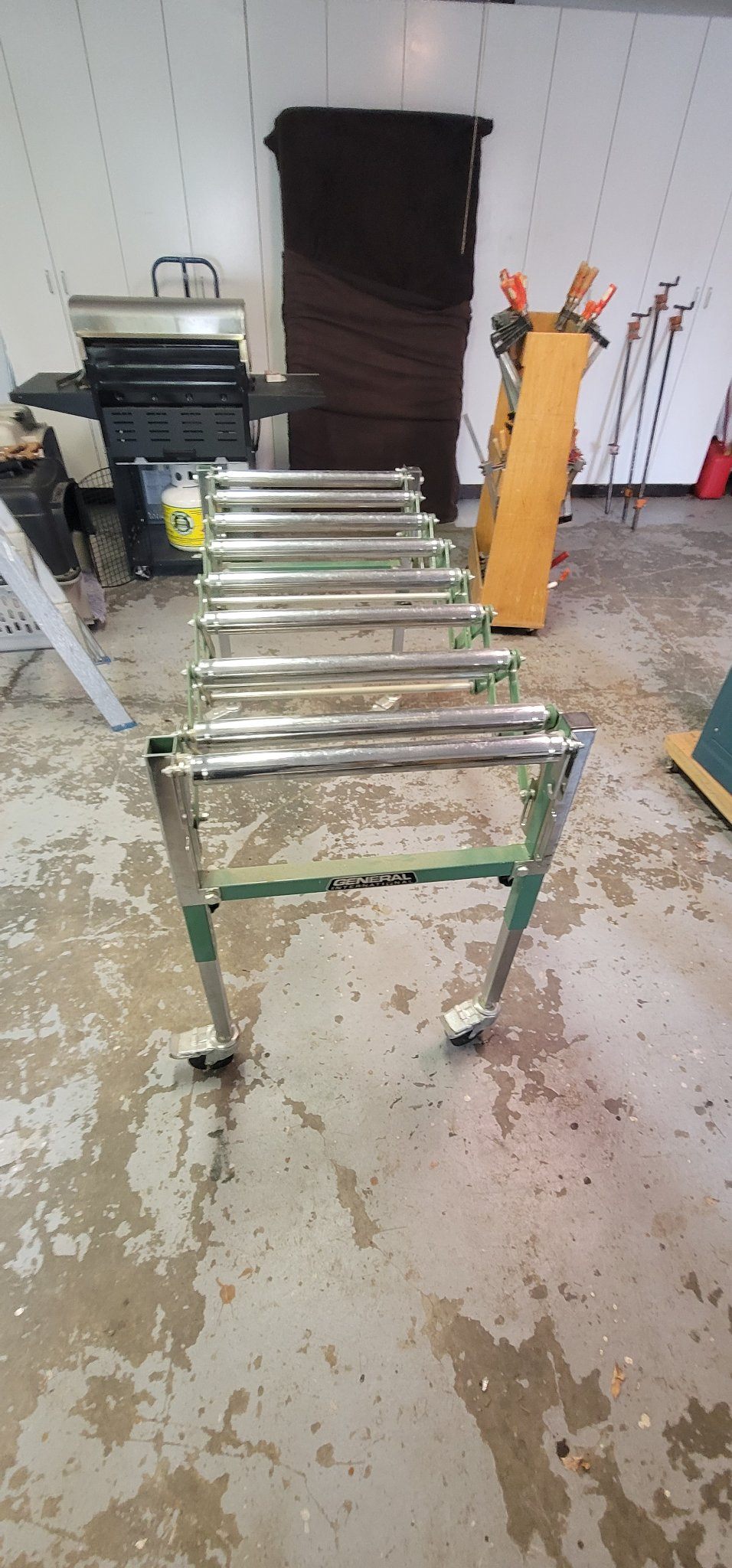 General International Expanding Roller Conveyor / Outfeed Stand - photo 3