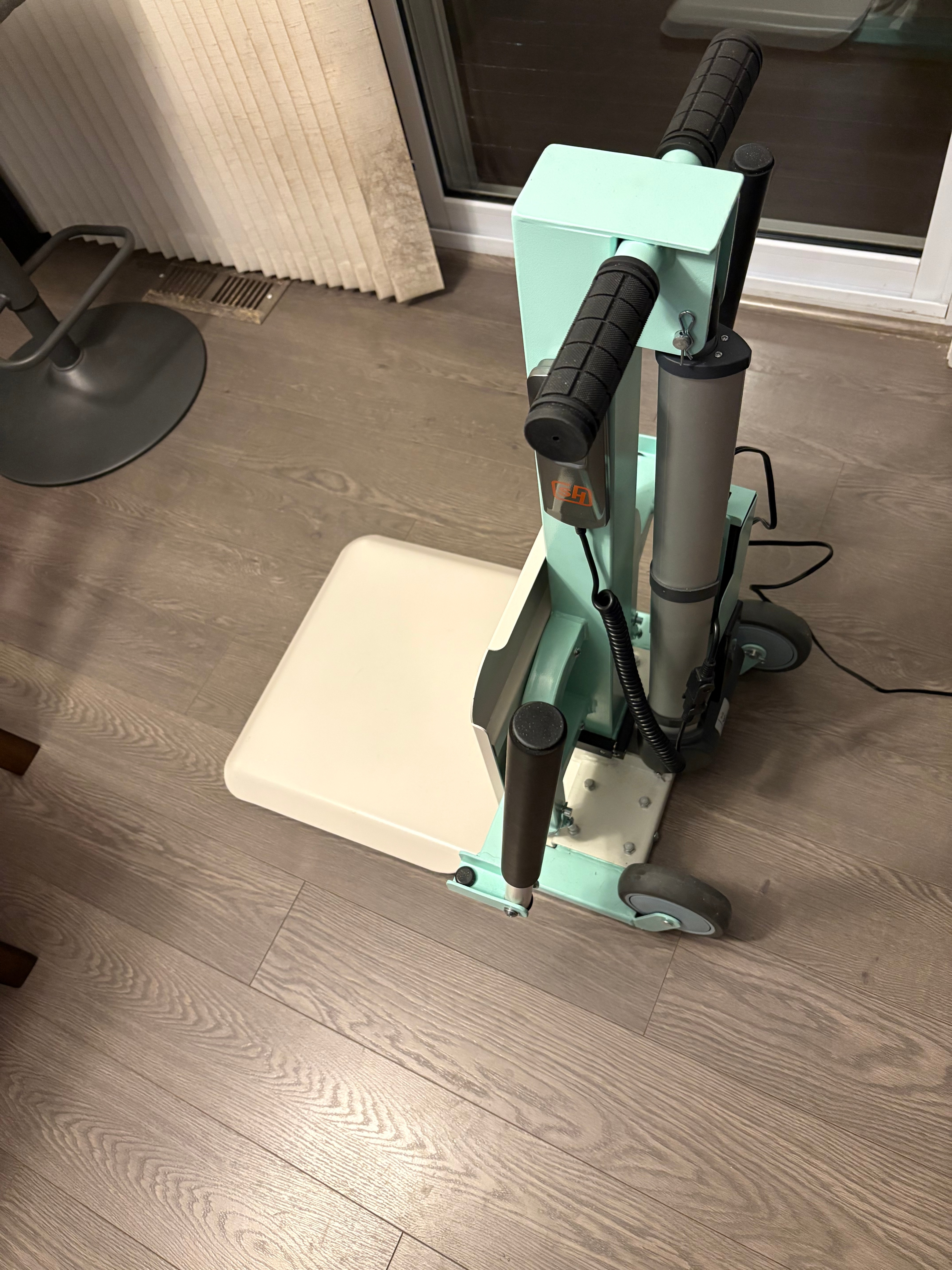 Electric Interior/Exterior Mini Forklift - photo 3