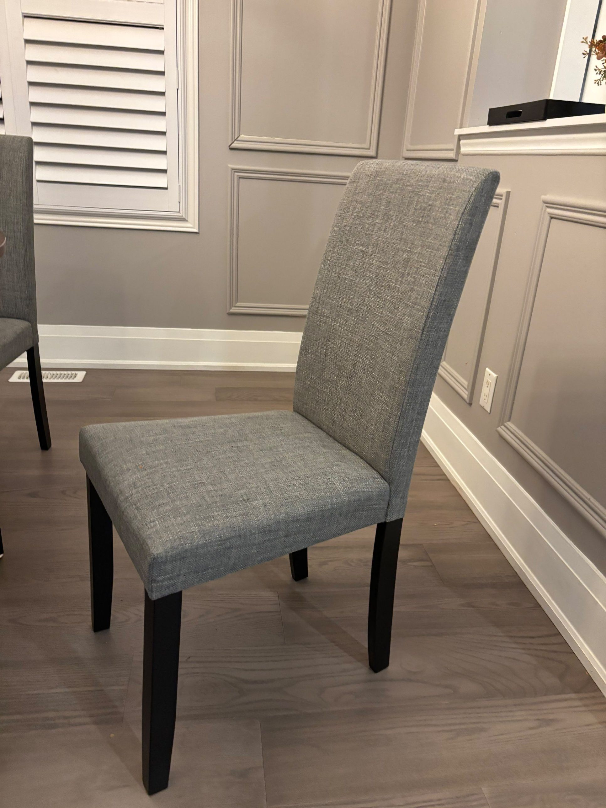 Round Walnut Dining Table + 2 Grey Chairs - Modern Set - photo 4