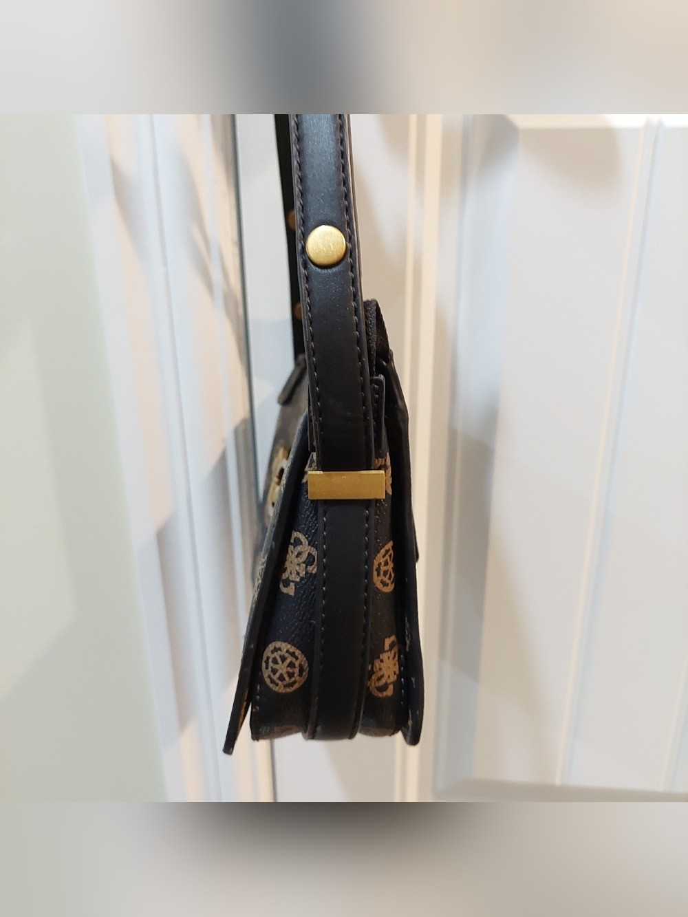 Guess Hensely Brown Logo Shoulder Bag Womens OS Like New - photo 4