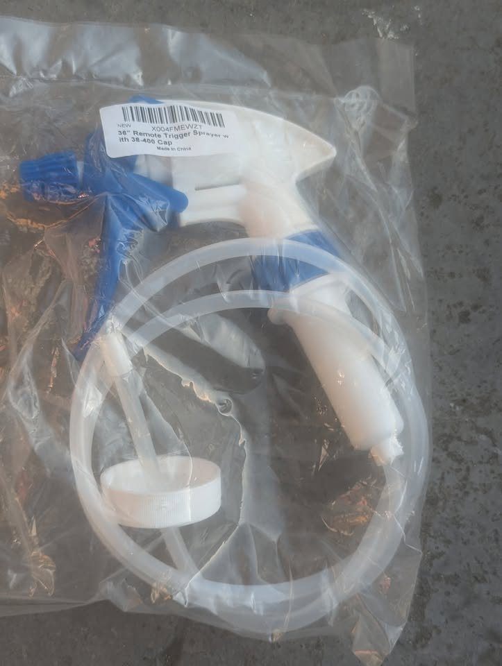Remote Trigger Sprayer, 36” Extended Reach, Adjustable Nozzle - photo 3
