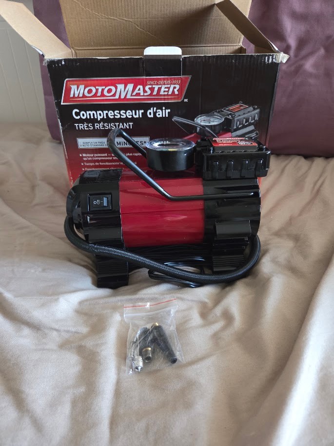 MotoMaster Heavy-Duty 12V Air Compressor - photo 2