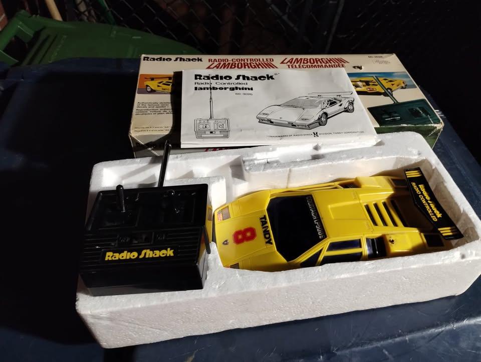 Vintage Radio Control Yellow Lamborghini - photo 2