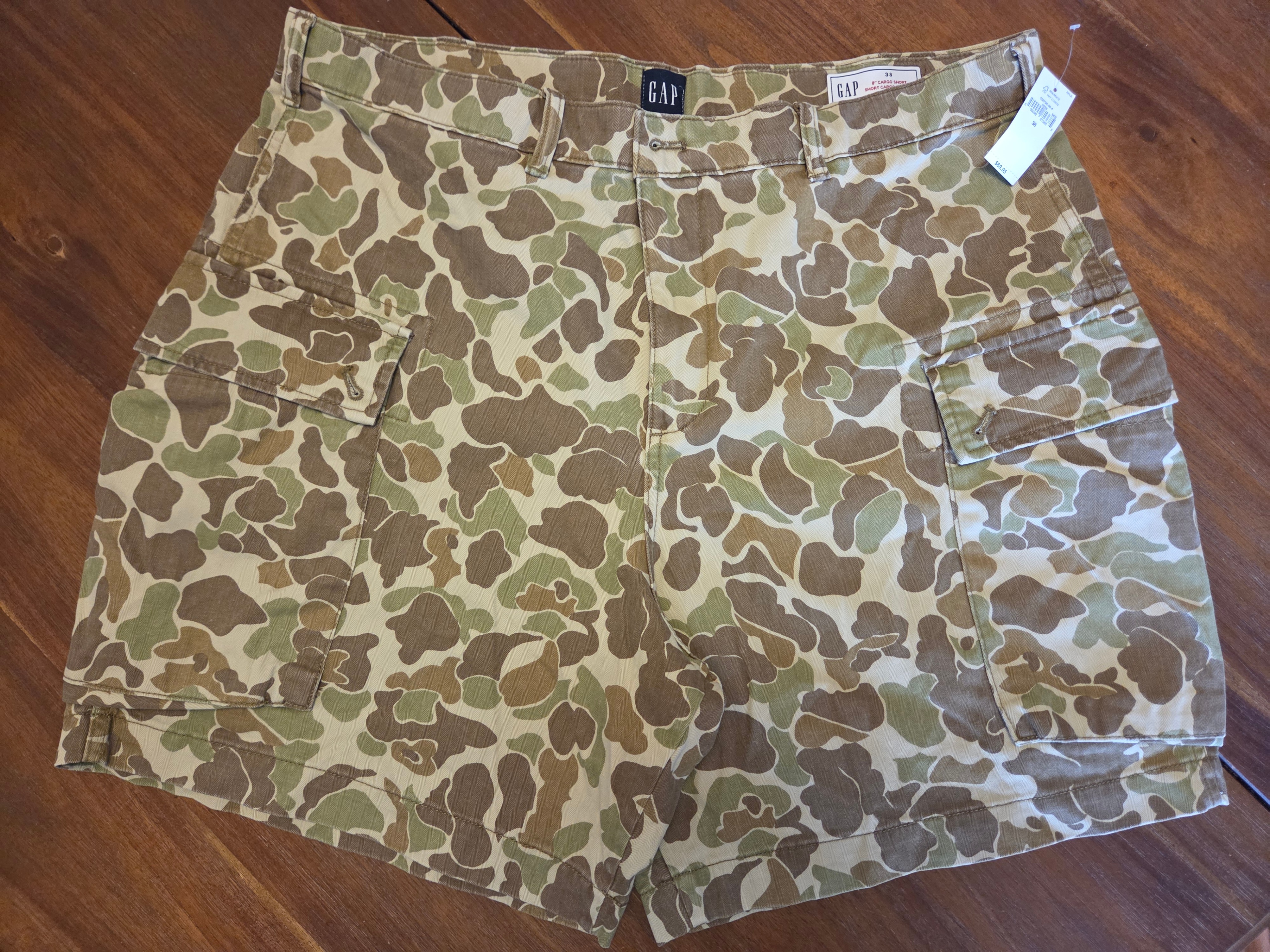 GAP Camo Cargo Shorts – Men's 38, 8-inch