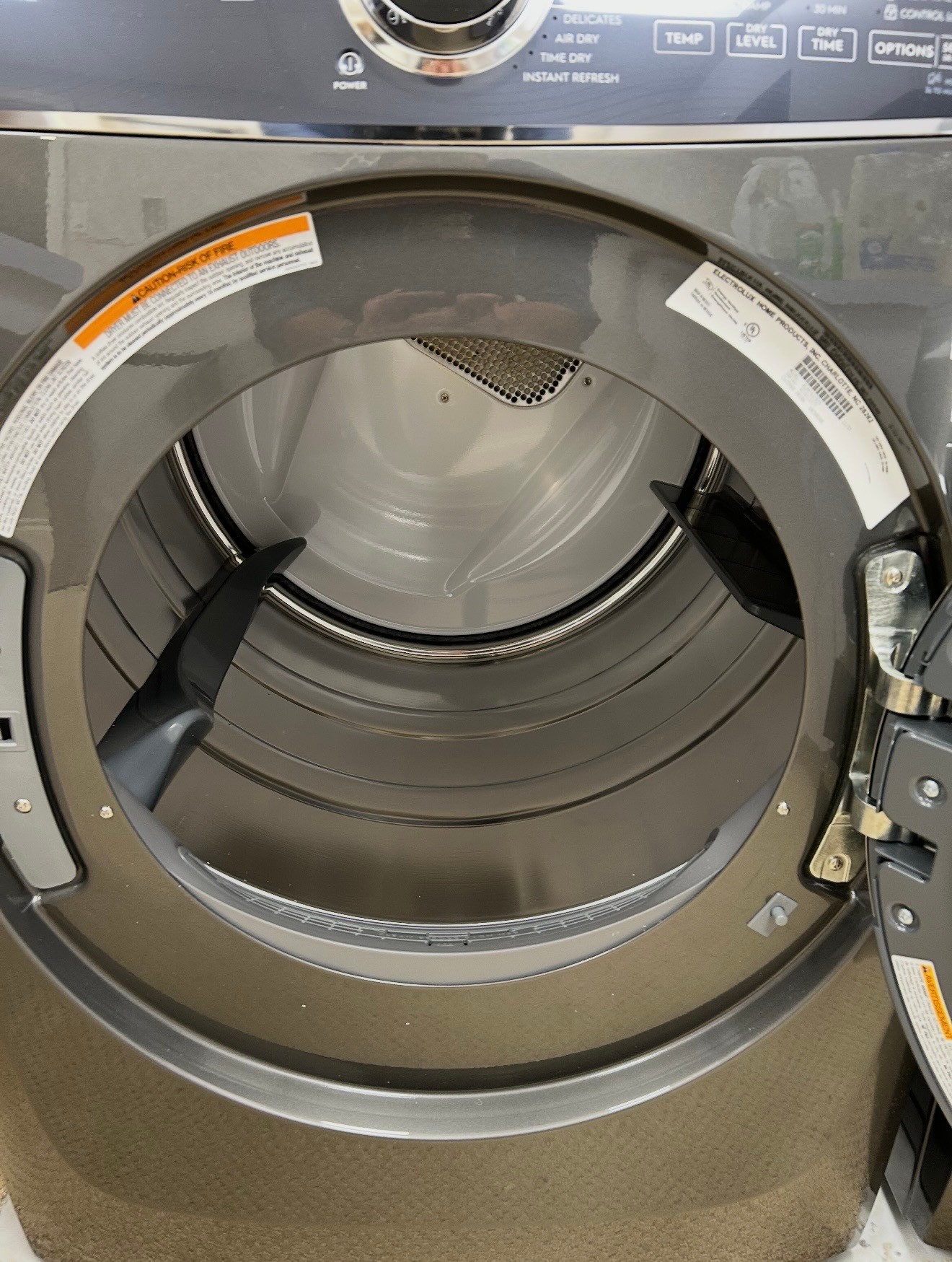 Electrolux Washer & Dryer - photo 2