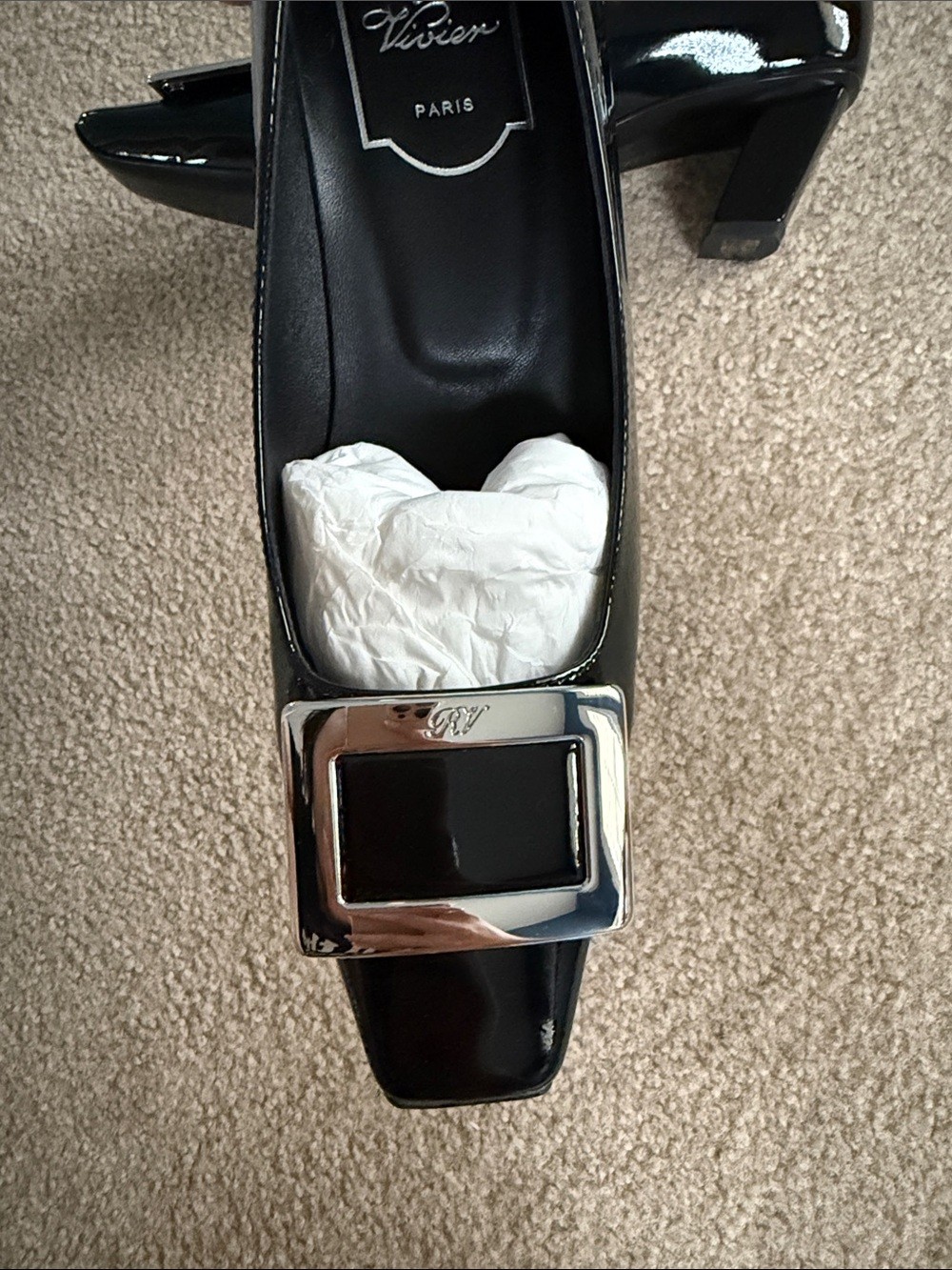 Brand New Elegant leather Black Patent Pumps with Silver Buckle - photo 5