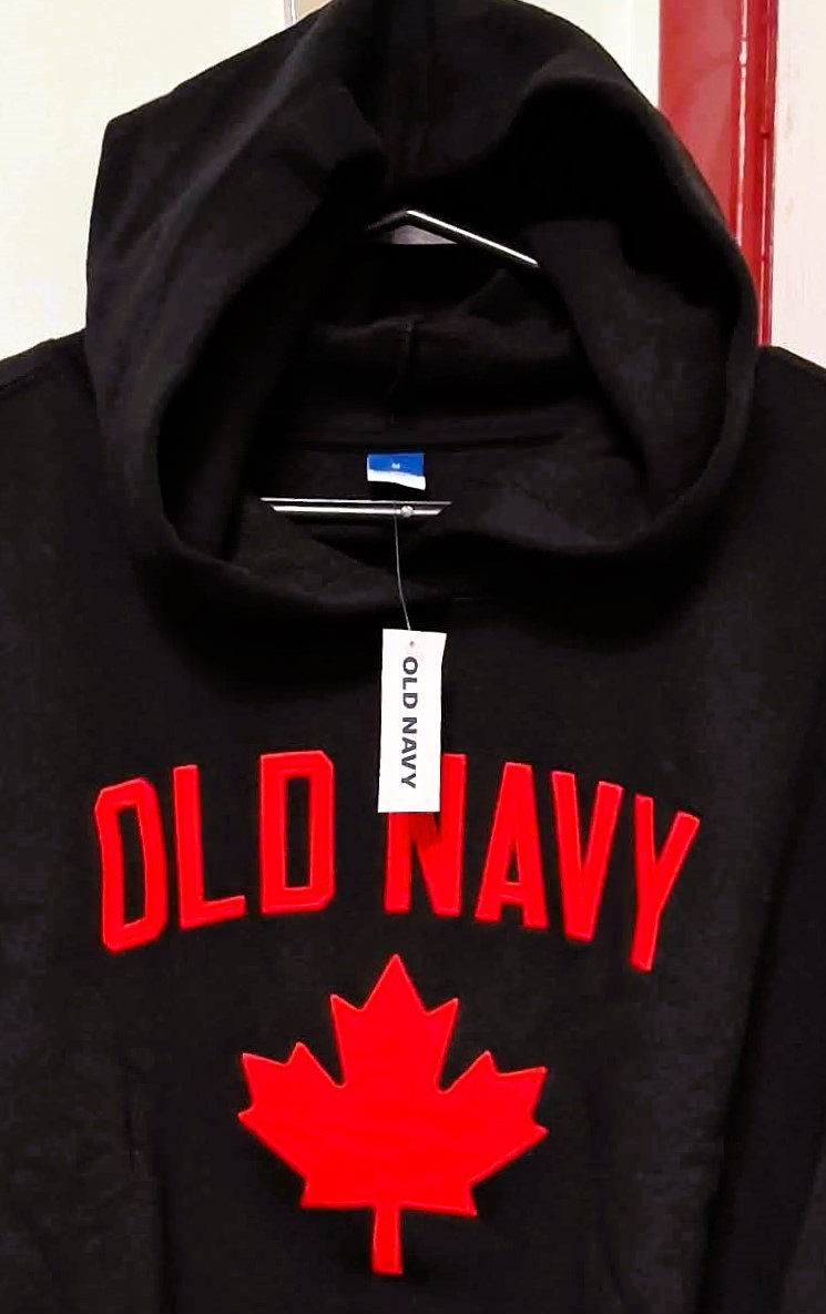 Old Navy Women Oversized Canada Embroidered Logo-Graphic Hoodie - photo 2