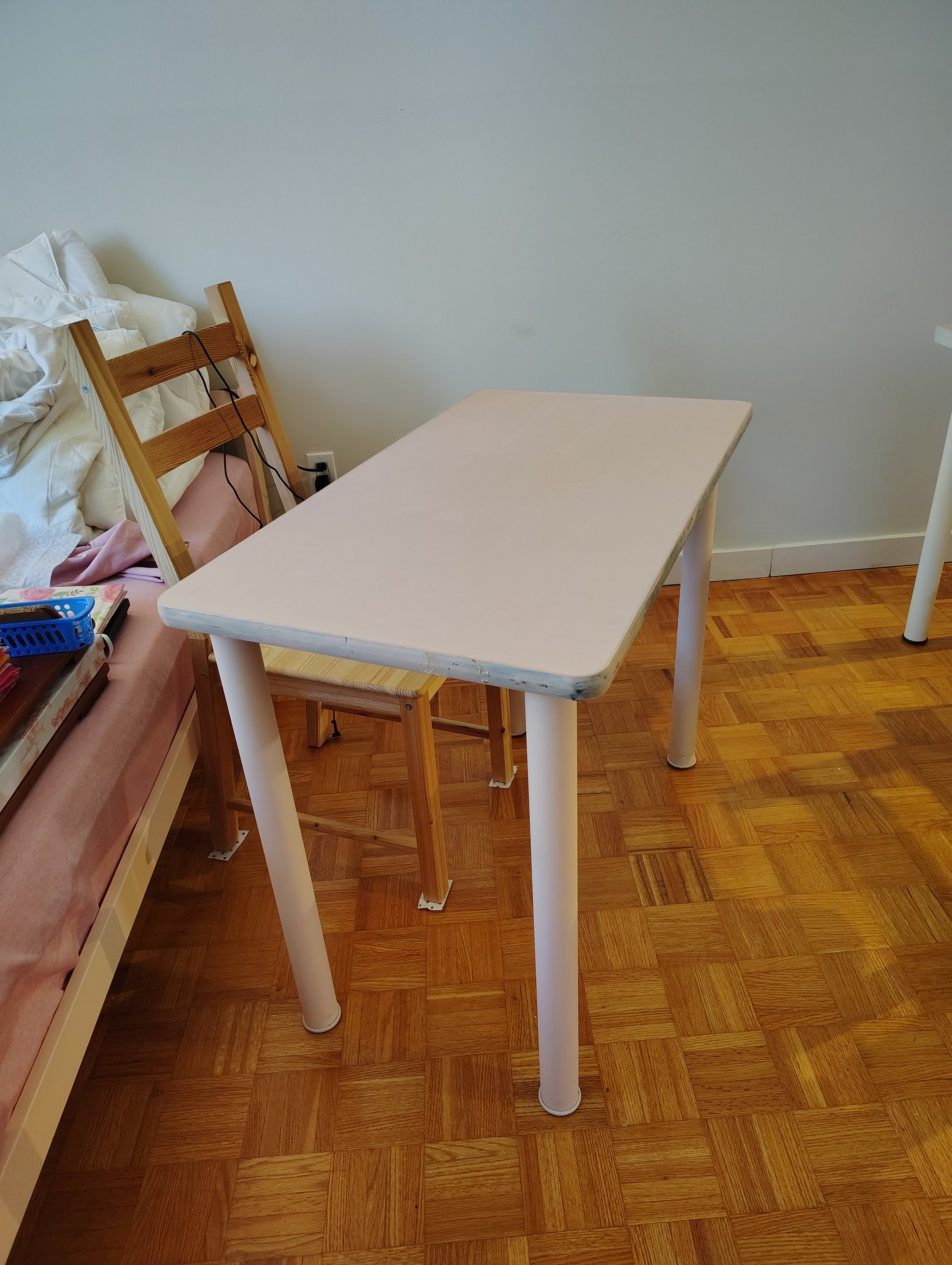 Tables/Desks - photo 3