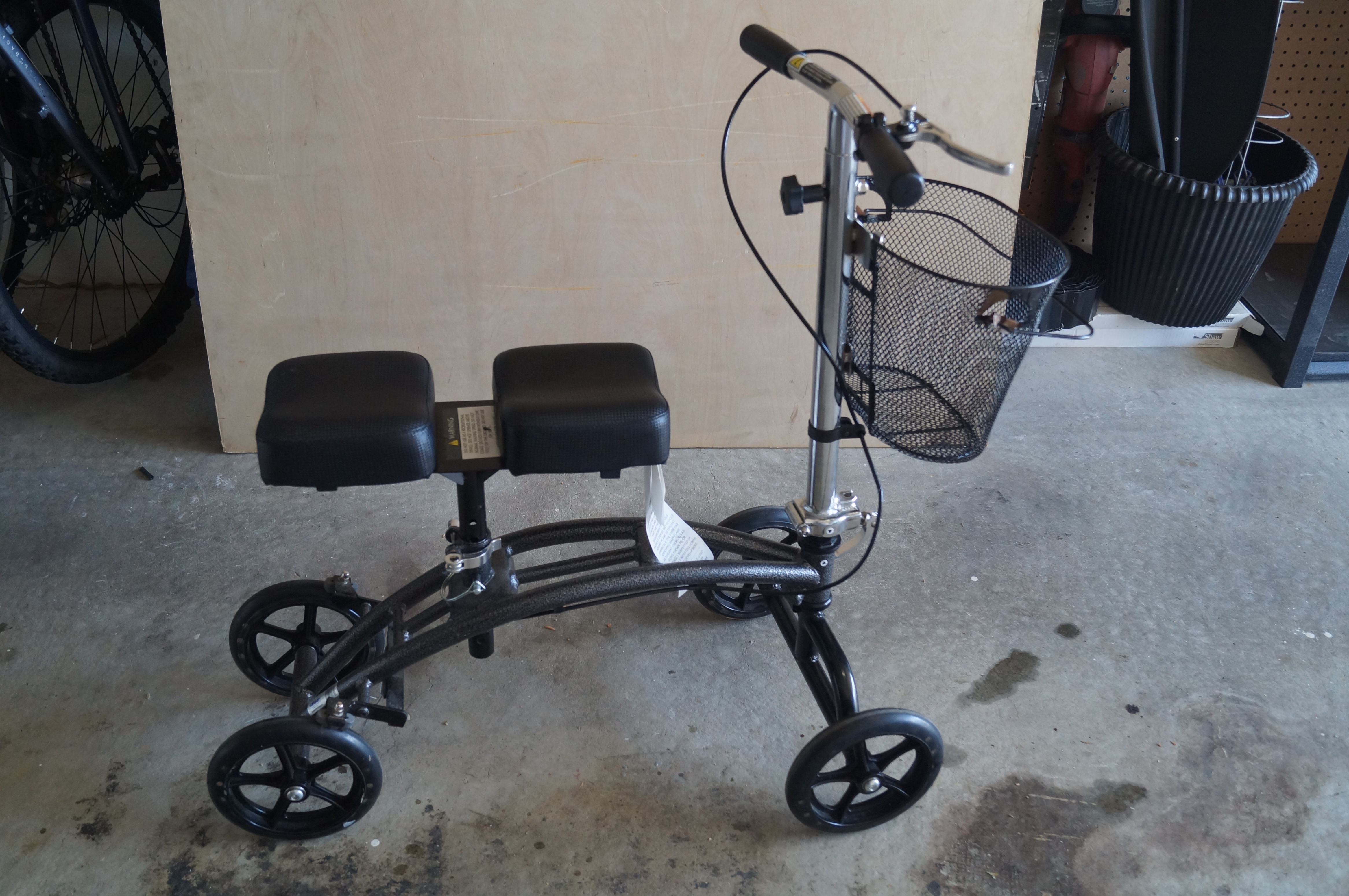 Knee Scooter
