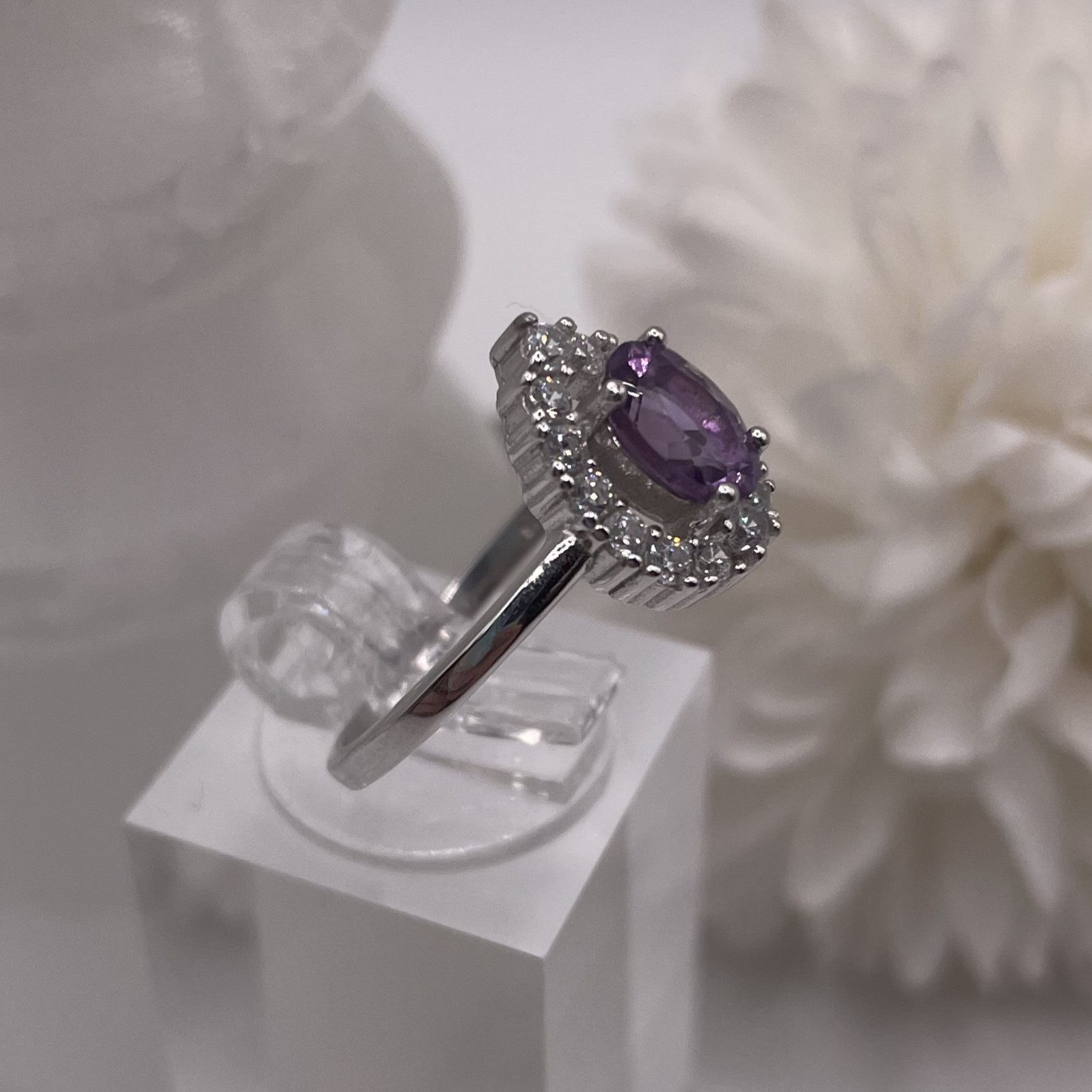 Amethyst & Cubic Zirconia Sterling Silver Ring (Size 7) - photo 3