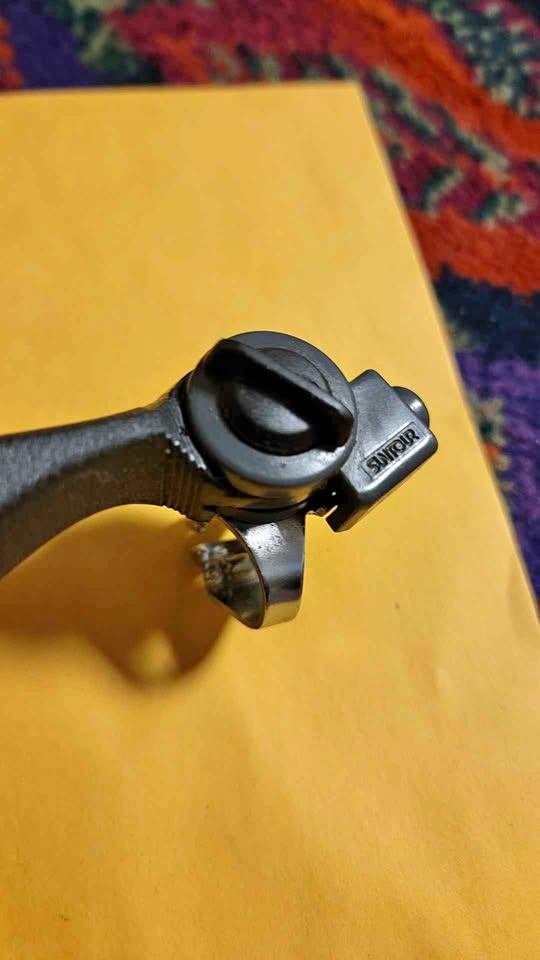 Vintage mountain bike left side NOS Suntour thumb shifter L