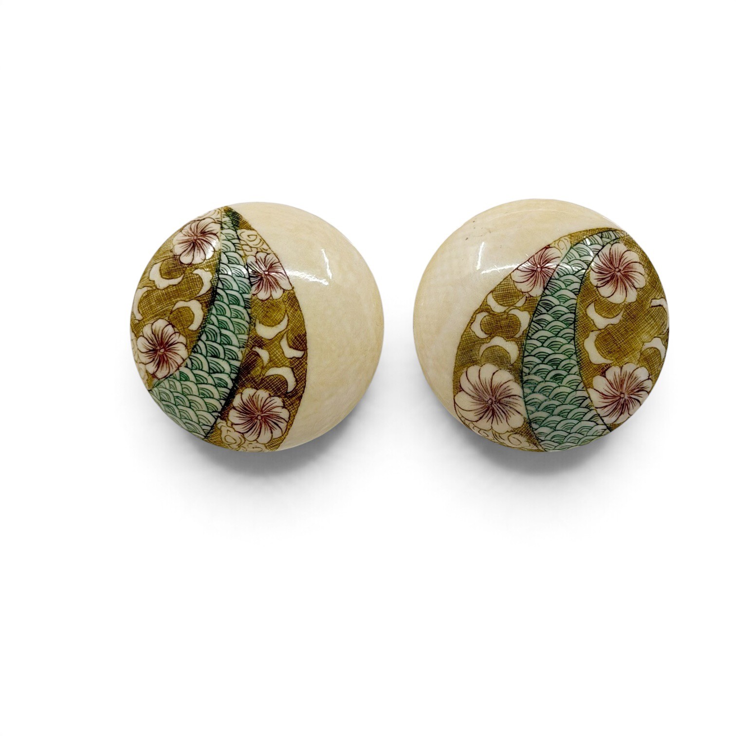 Vintage Japanese hand painted bone earrings - GM1108 - photo 2