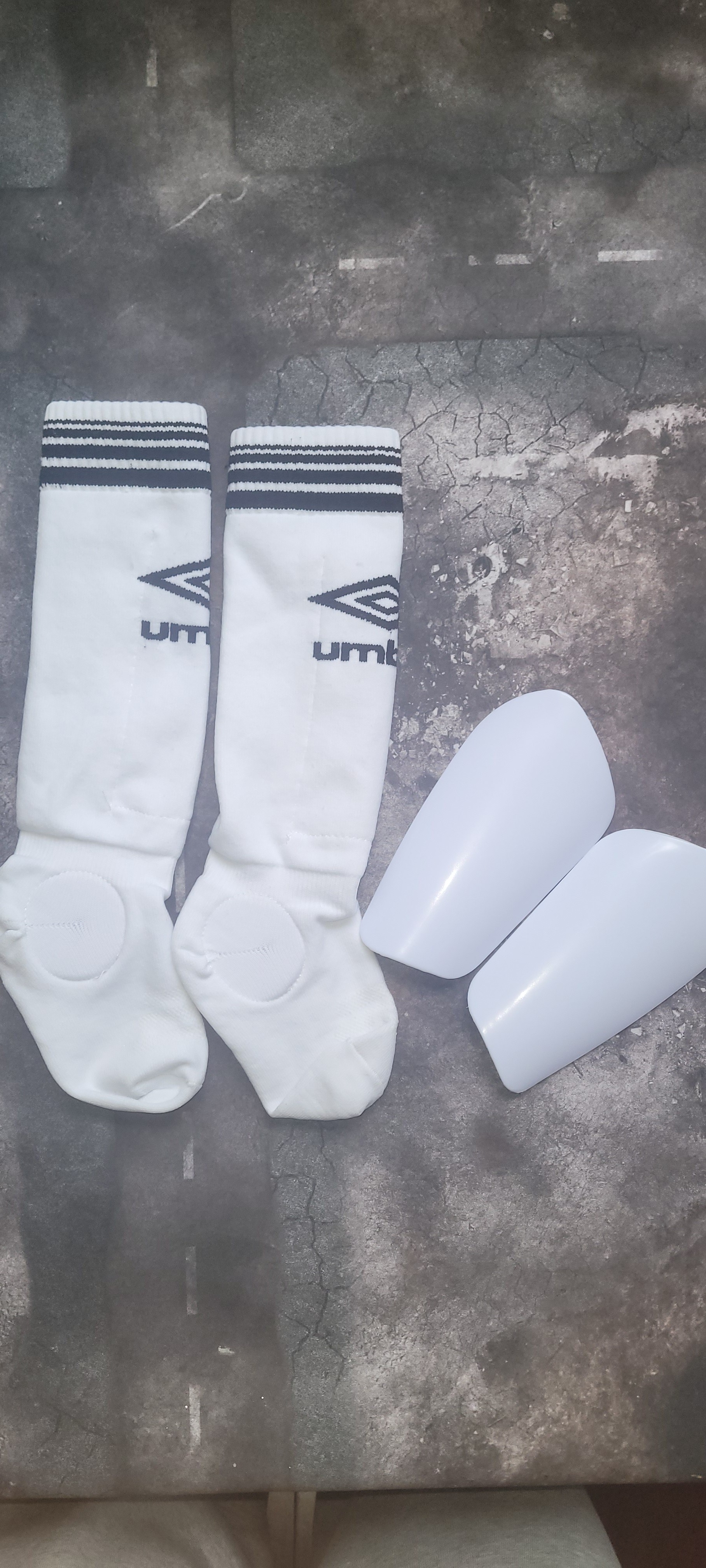 Umbro Soccer Socks + Shin Guards – White