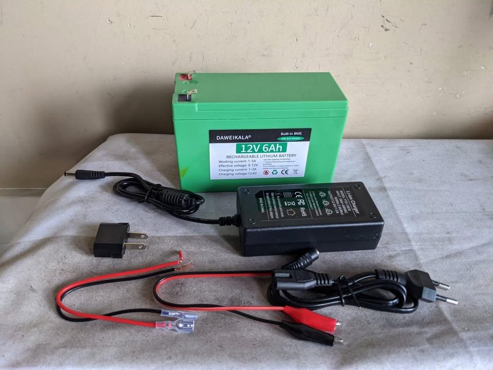 12V 6Ah Deep Cycle Lithium Battery, brand new with charger
