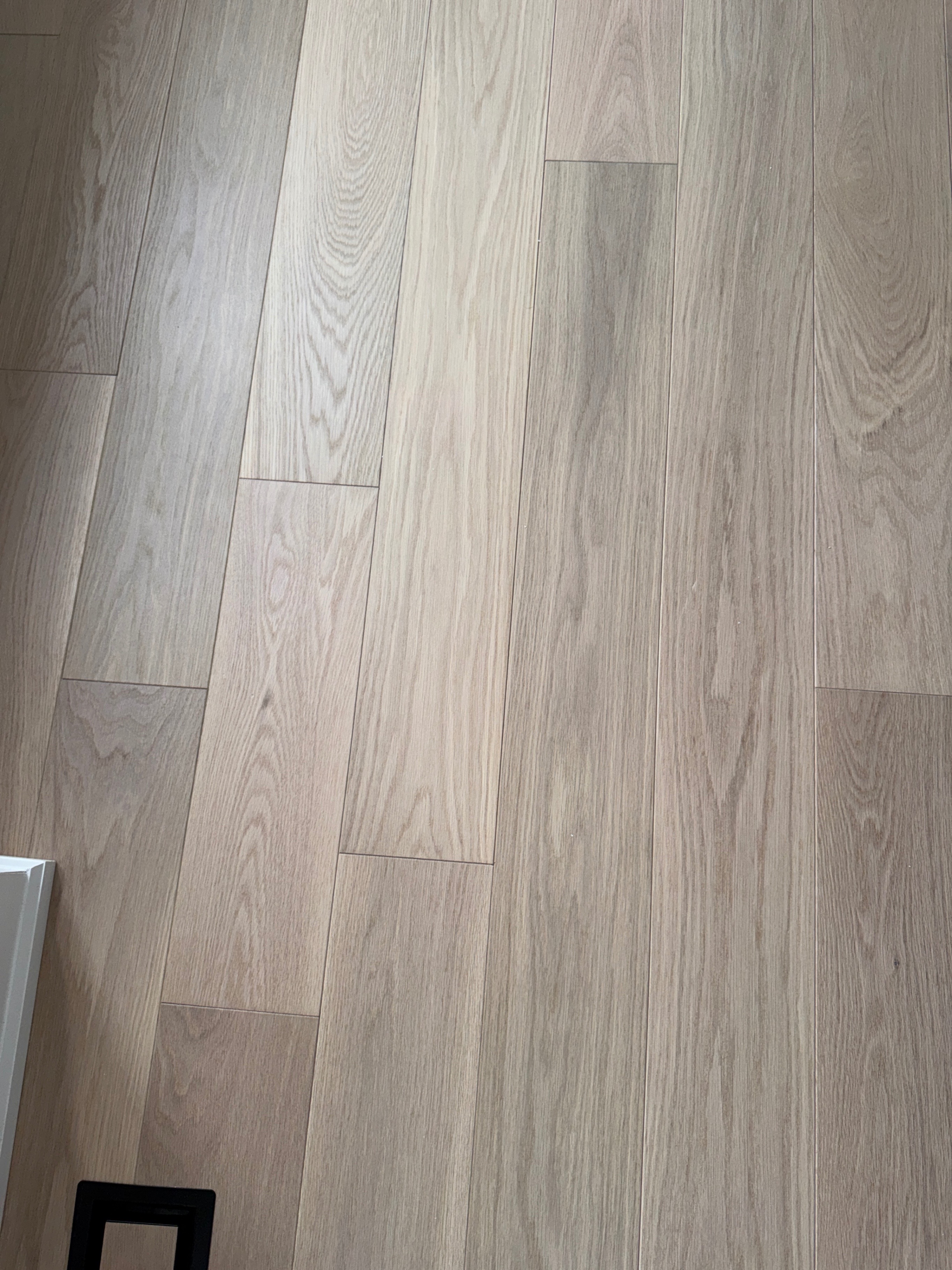 ENGINEERED HARD WOOD FLOORING - WHITE OAK 6in - photo 2