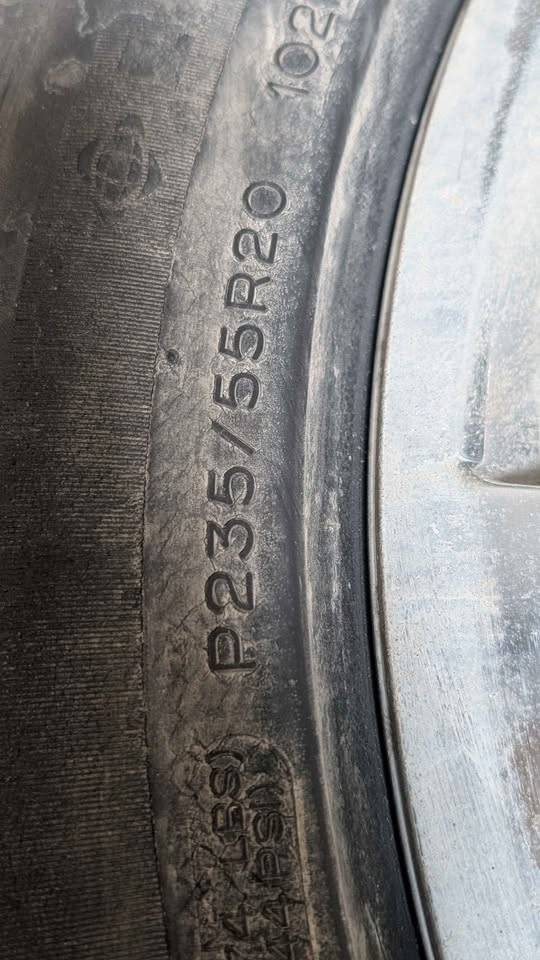Cadillac Emblem Rim - photo 3
