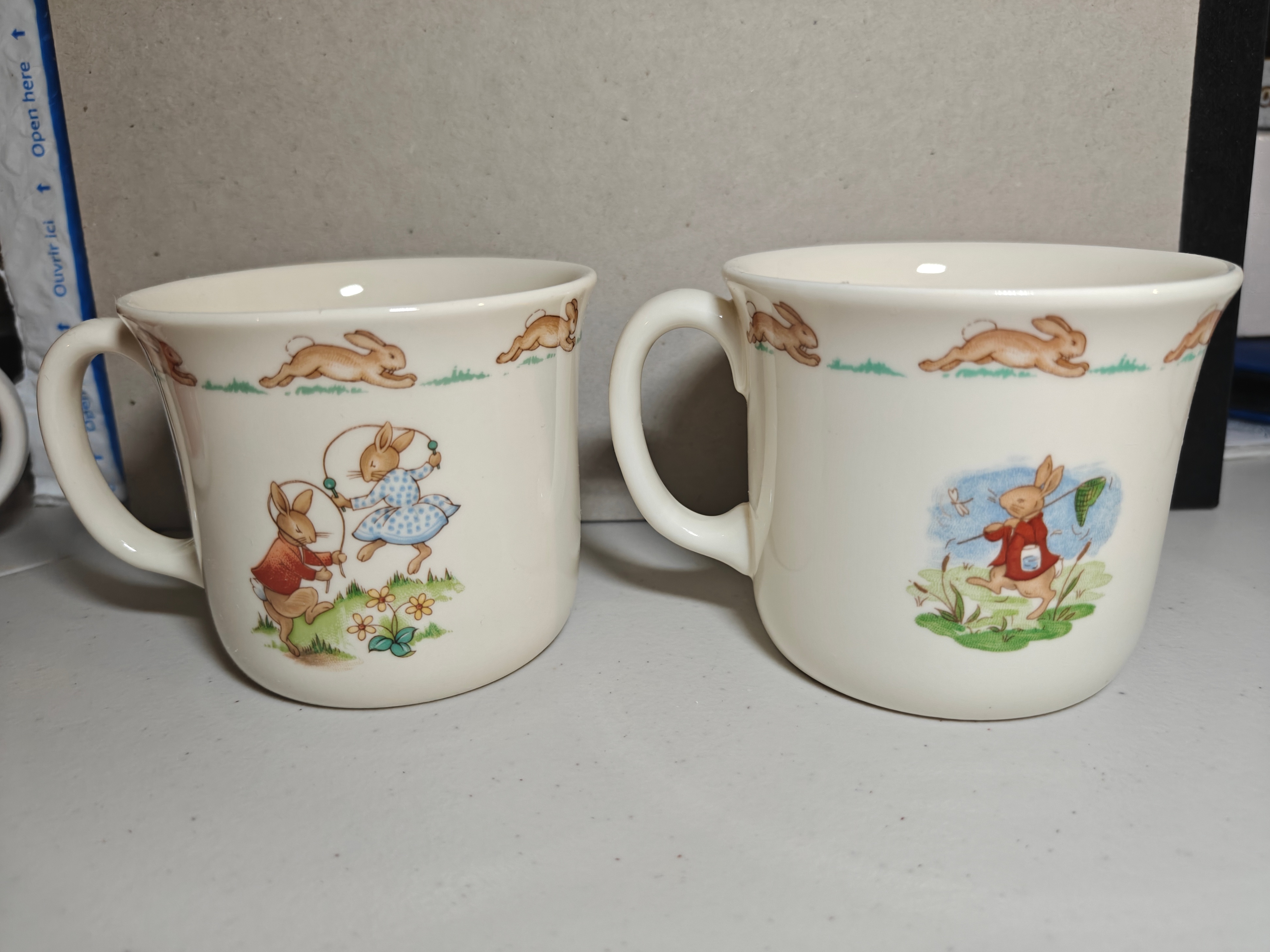2 Vintage Royal Doulton Bunnykins Mugs (Made in England) - photo 2