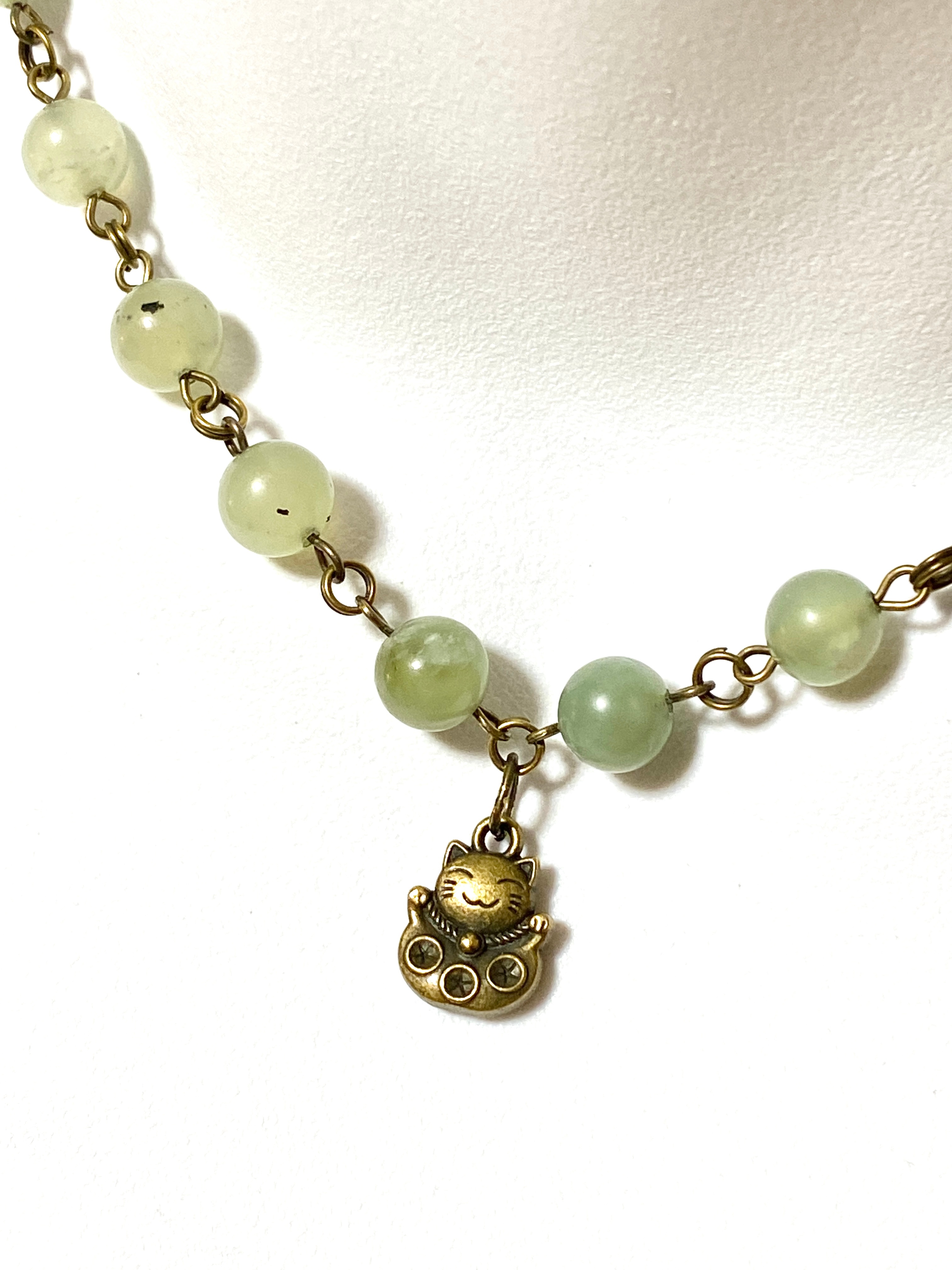Mint Green Serpentine Short Necklace, Bronze Fortune Cat Pendant