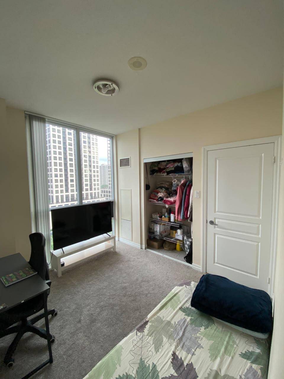 Private Room for Rent – Immediately | Near Square One - photo 4