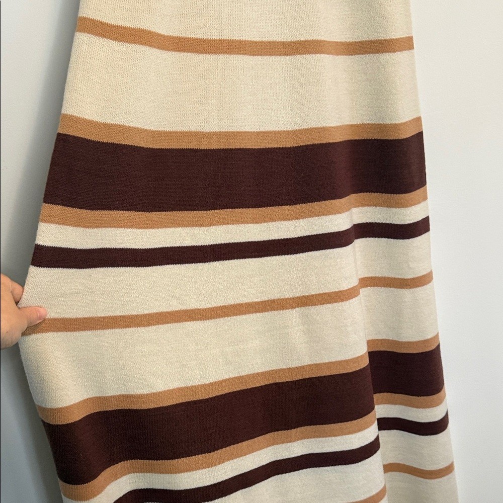 BNWT Wool Blend Knit Striped Maxi Dress in Brown and Cream - photo 4