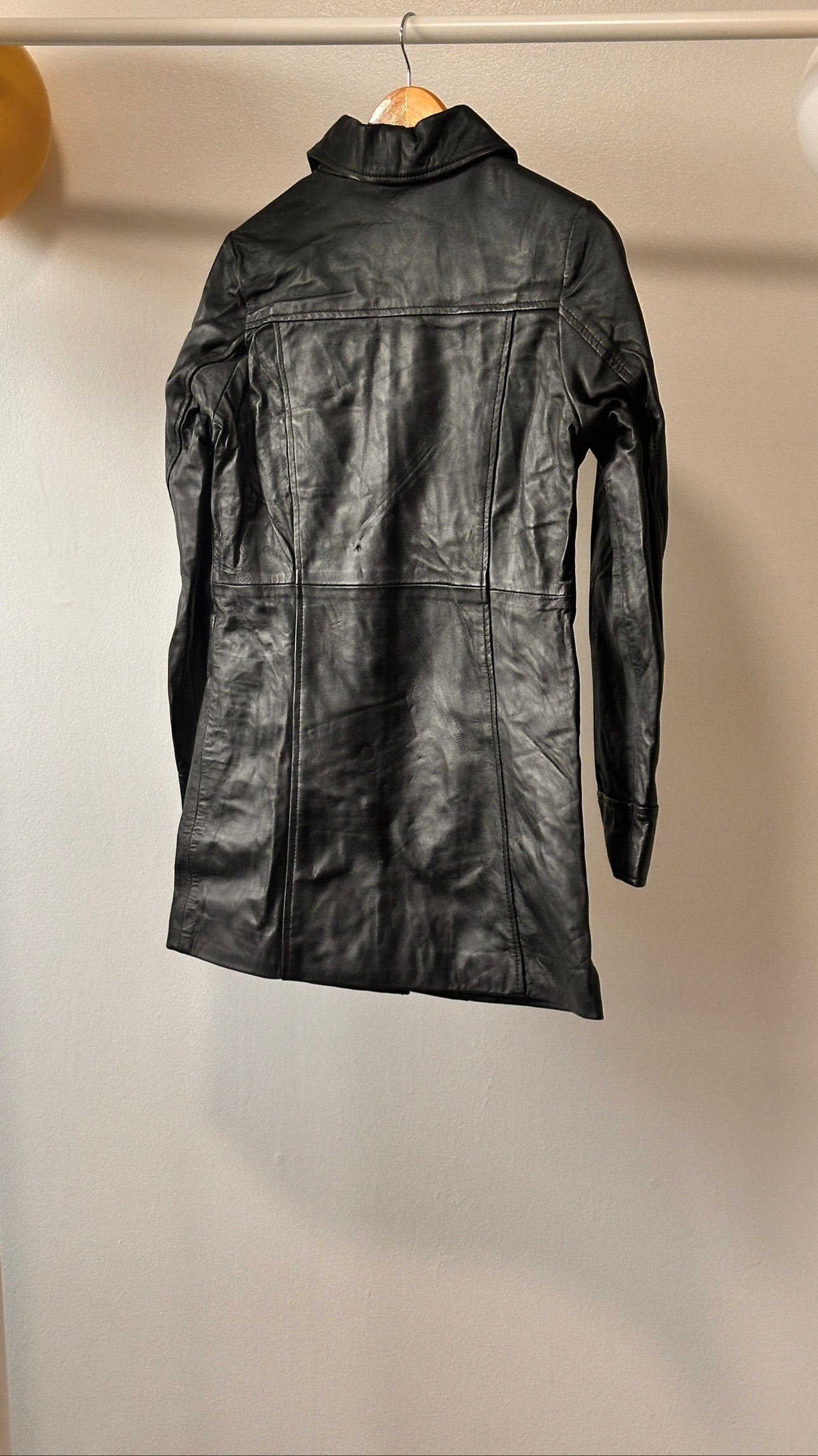 Women's black leather coat — brand new, size XS - photo 2