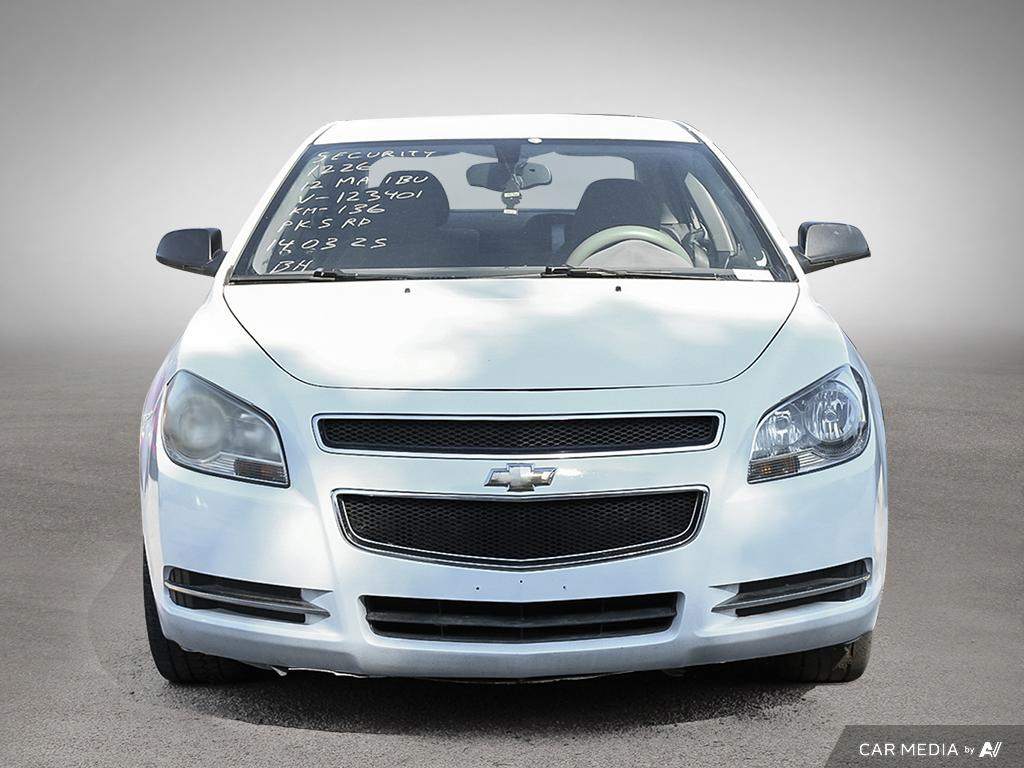 2012 Chevrolet Malibu - photo 2