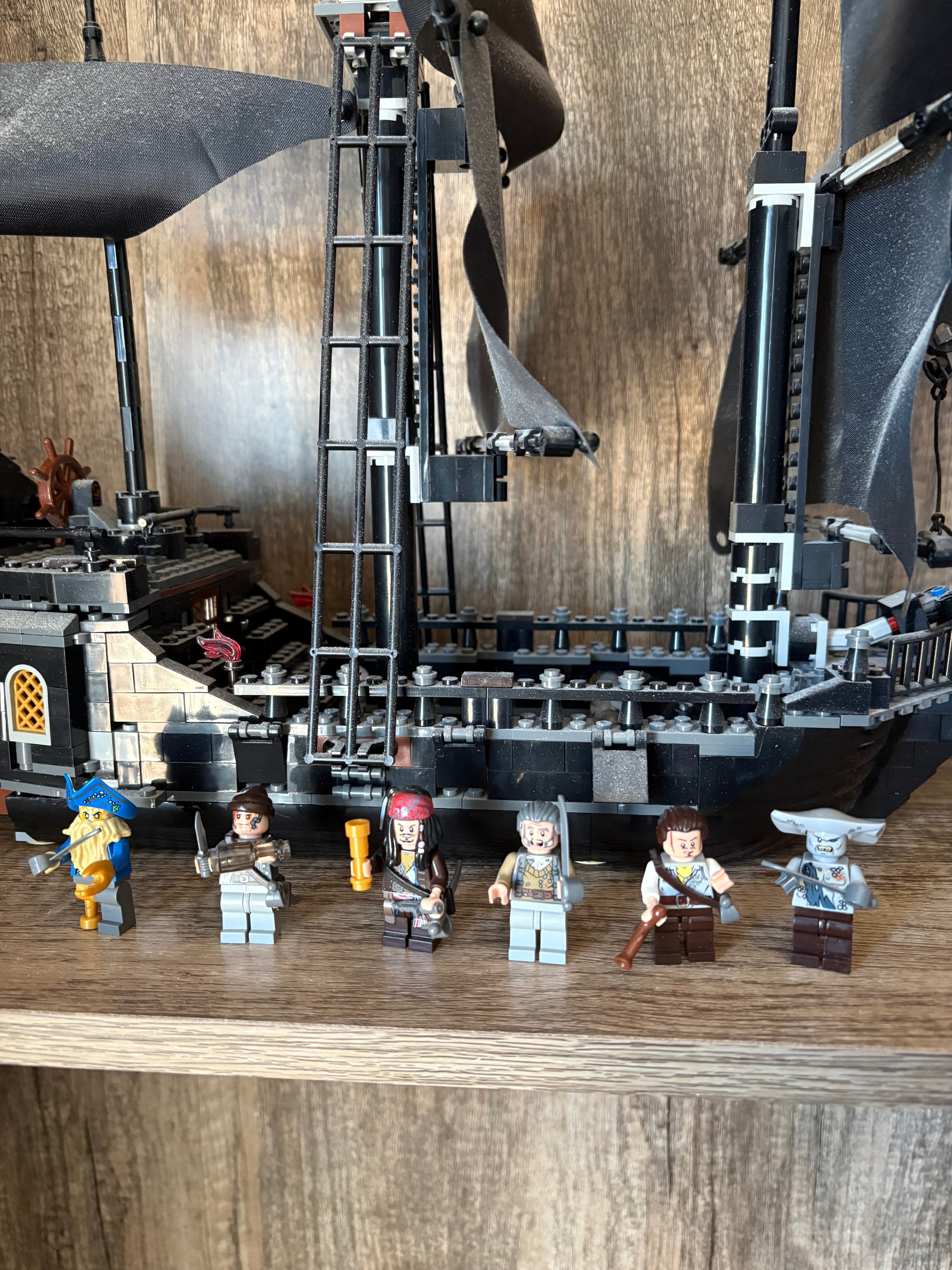 LEGO Pirates of the Caribbean Black Pearl Set - photo 5