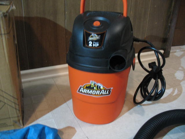 Armorall Compact Wet/Dry Shop Vac, LIKE NEW - photo 2
