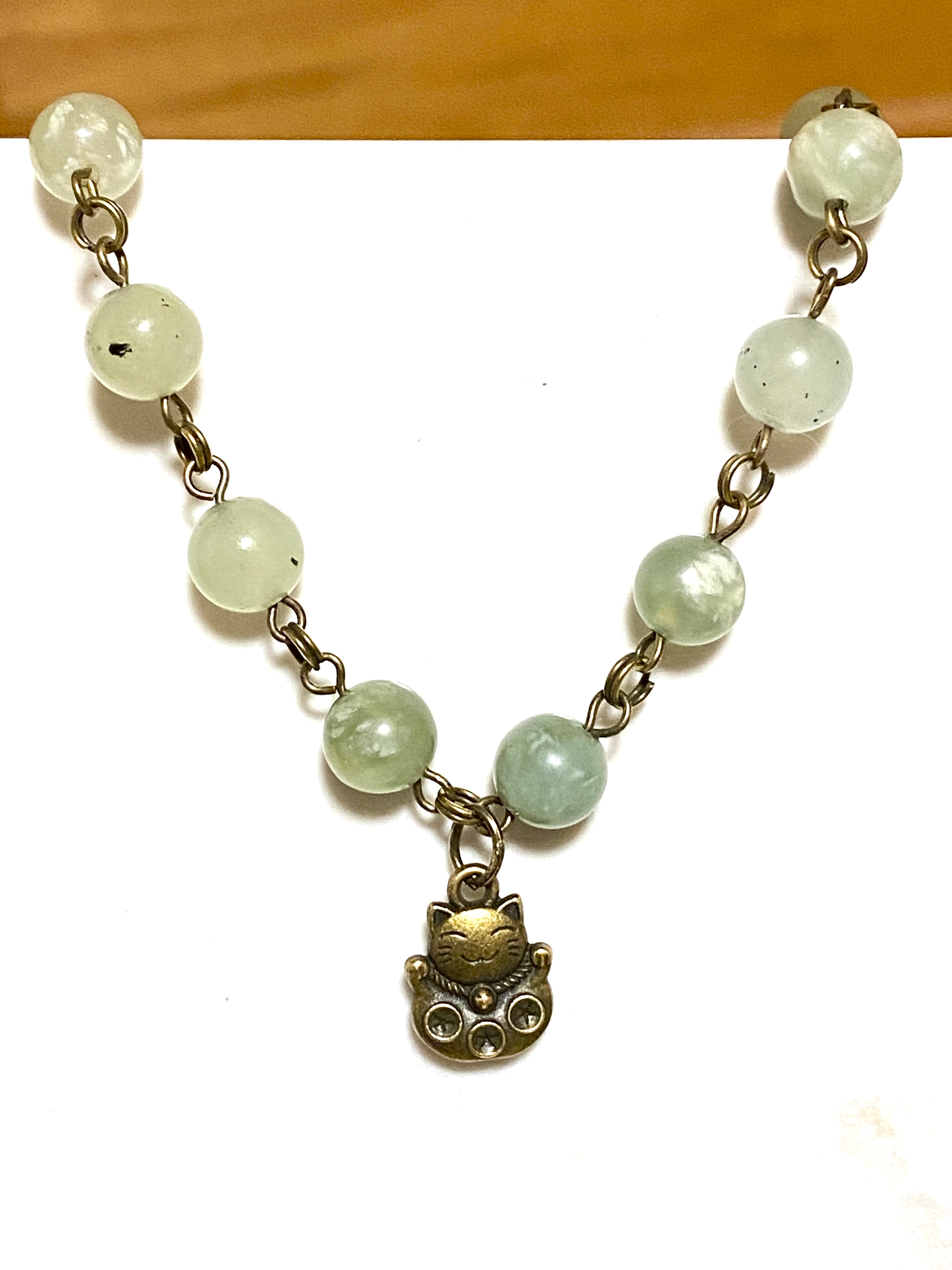 Mint Green Serpentine Short Necklace, Bronze Fortune Cat Pendant - photo 3