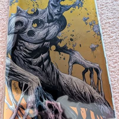Absolute Batman #23 NYCC exclusive Tyler Kirkham Gold foil
