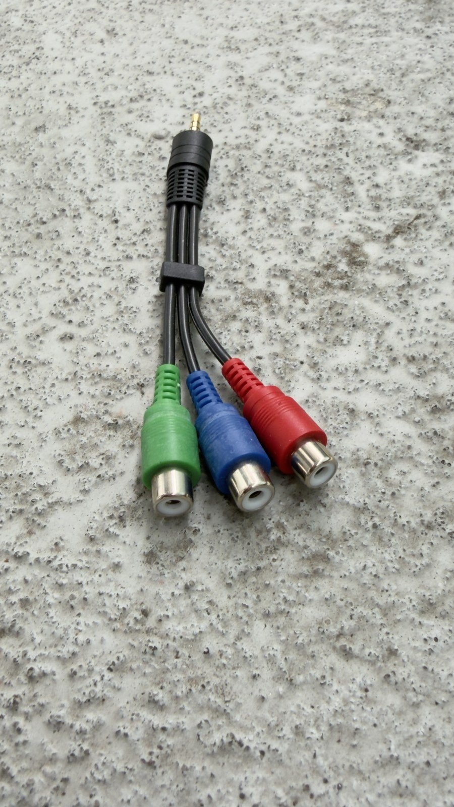 3.5mm to Component Video Adapter – Green/Blue/Red RCA Female - photo 3