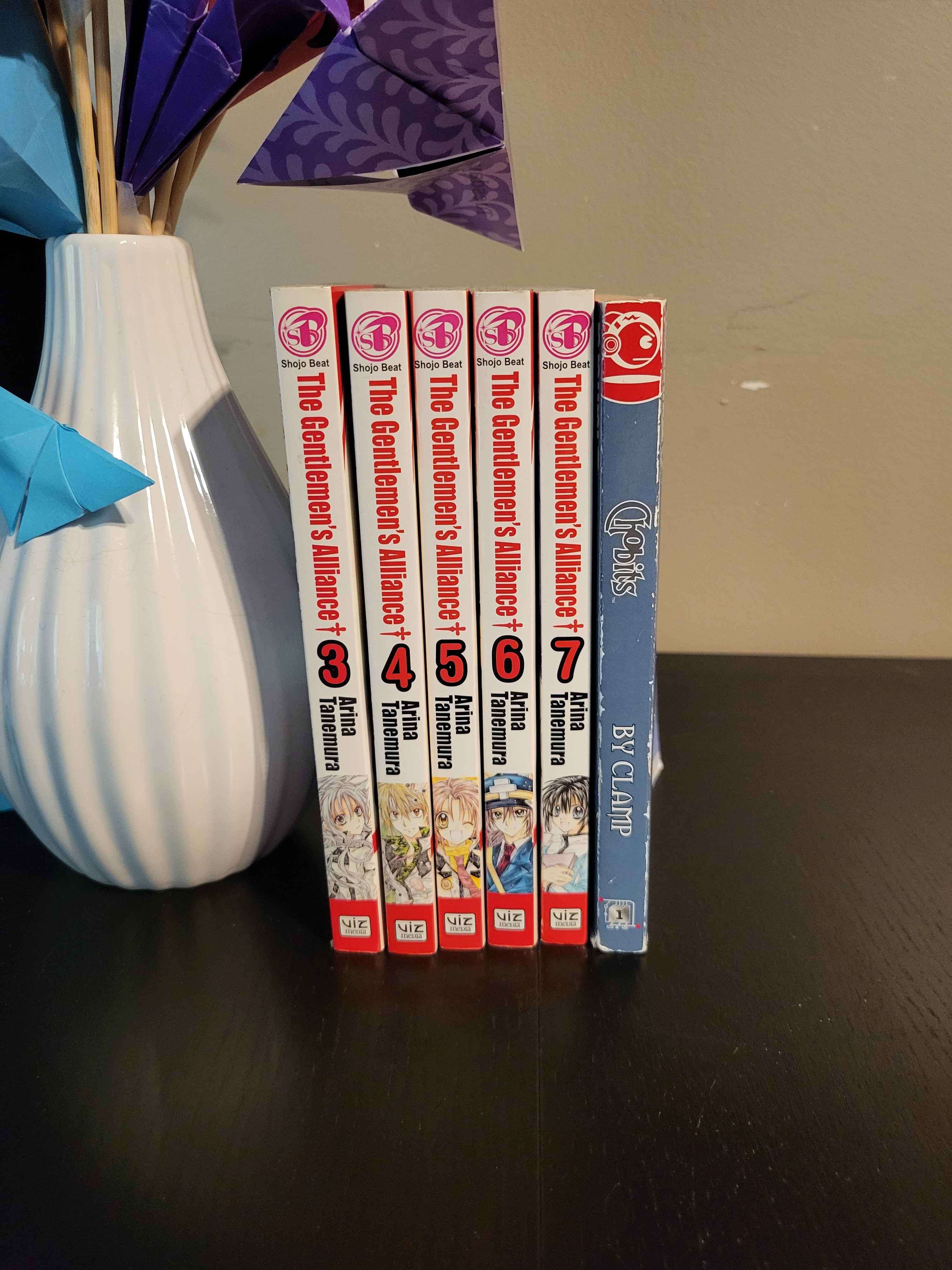Used Manga  Lot - photo 2