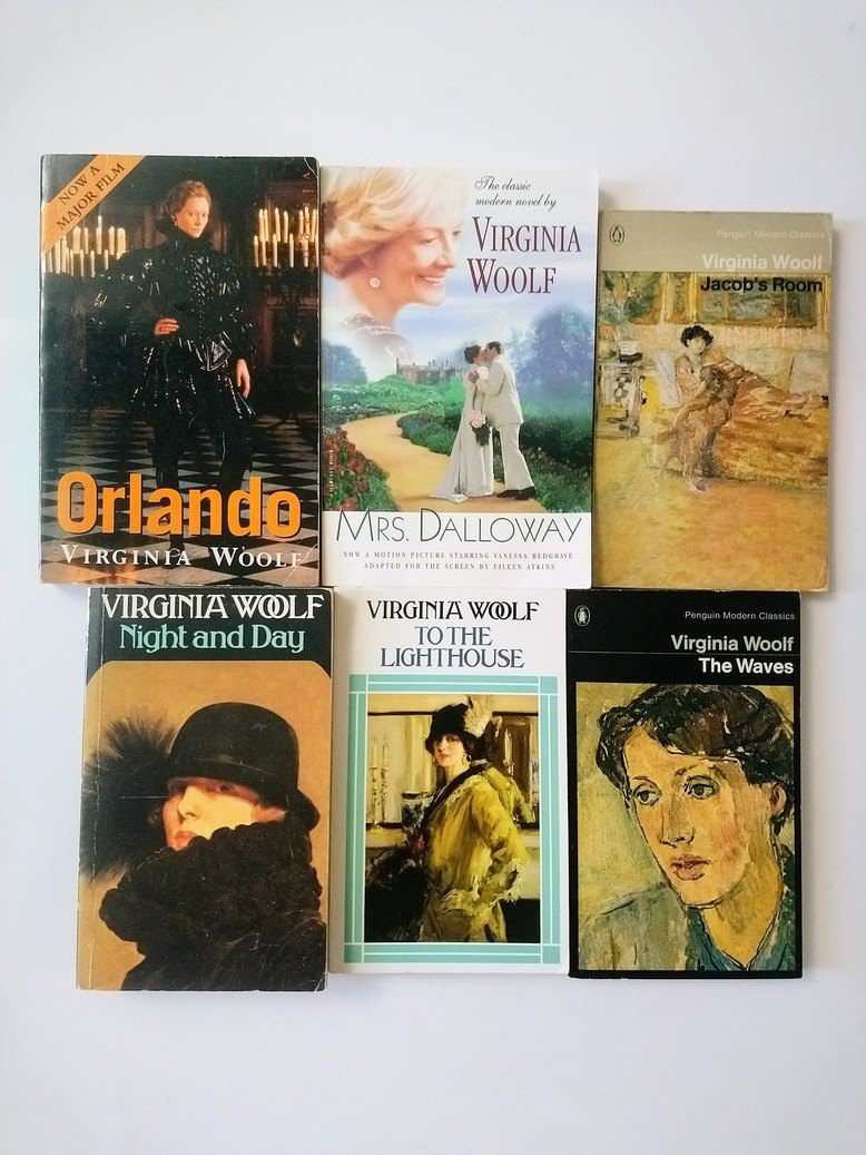 Virginia Woolf books!