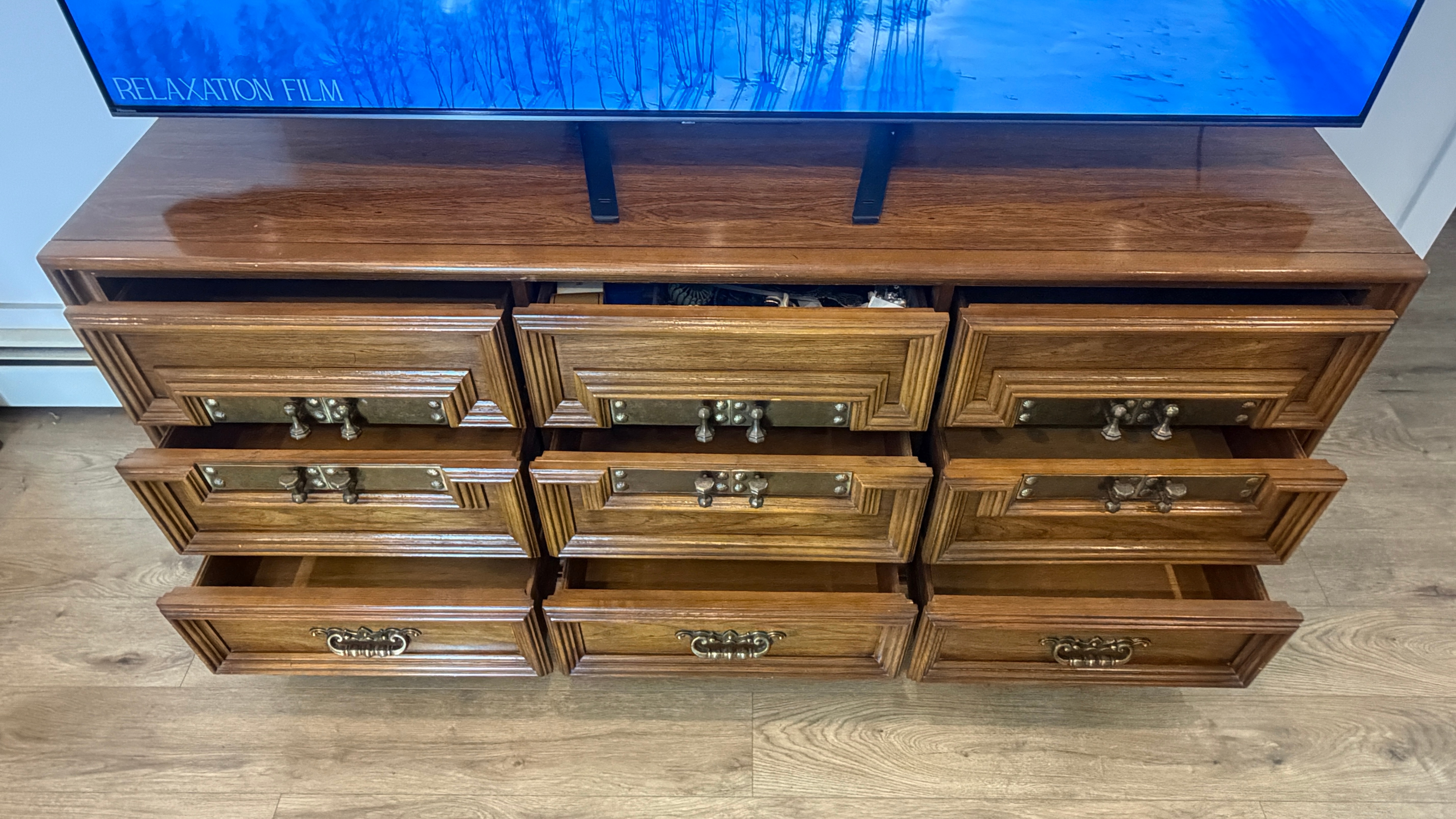 Large 9-Drawer TV Stand / Credenza Dresser - photo 3