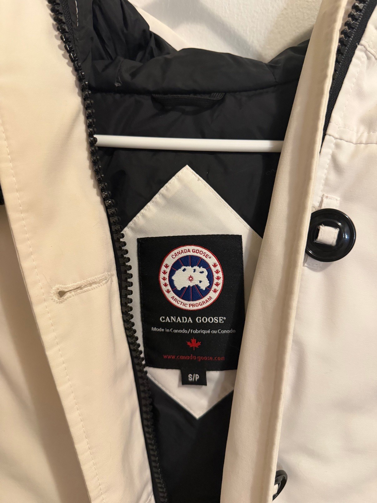 Canada Goose White Down Parka Women's S/P - photo 3