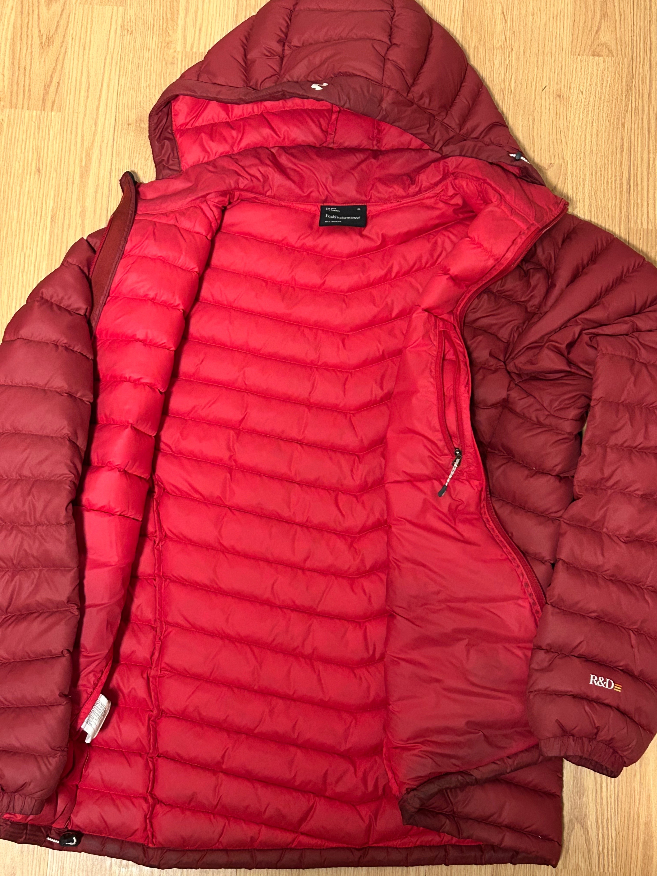 PEAK PERFORMANCE "FROST" DOWN HOOD in rouge/red - photo 3
