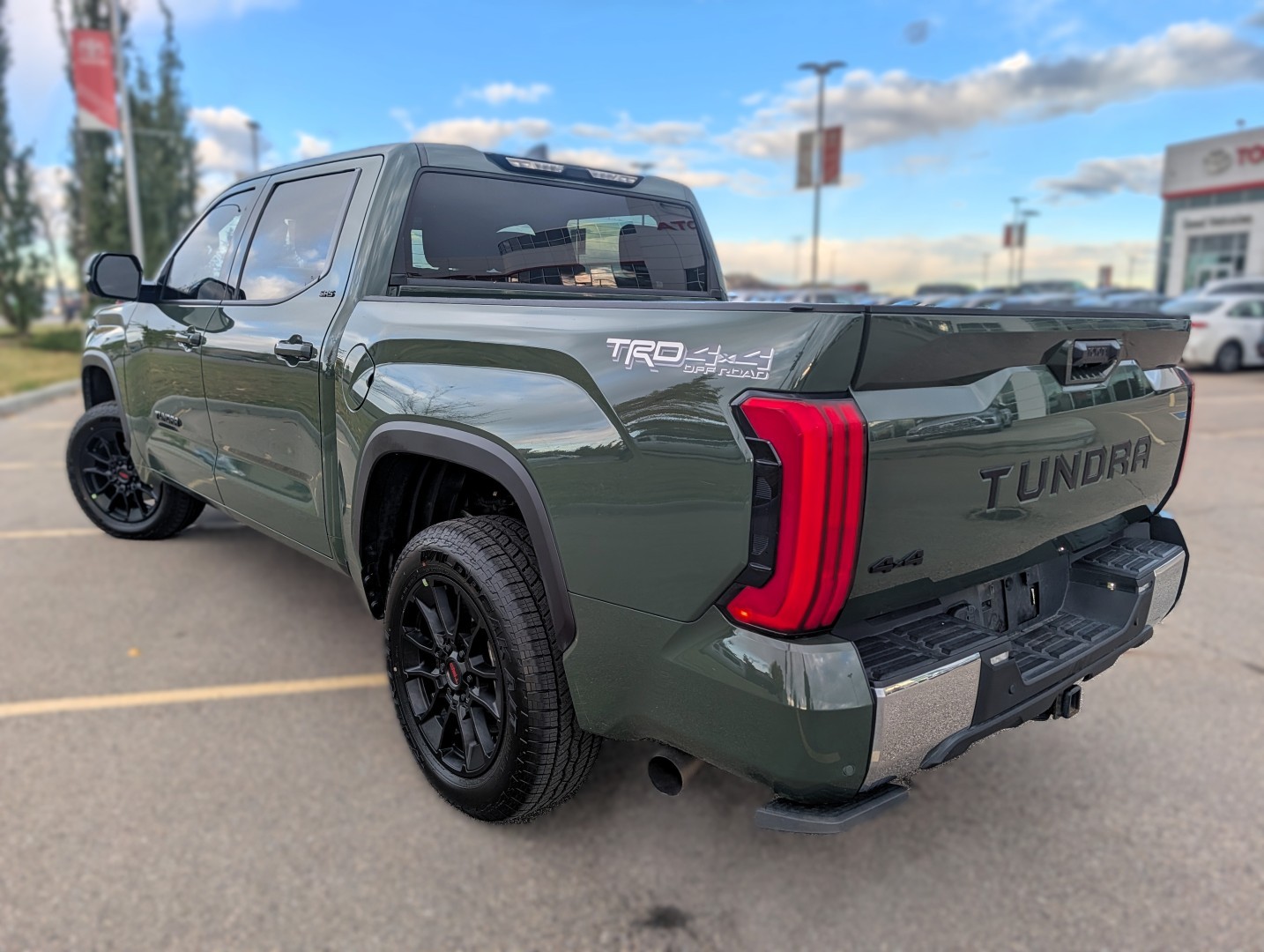 2023 Toyota Tundra SR5 CrewMax TRD Off Road - photo 4