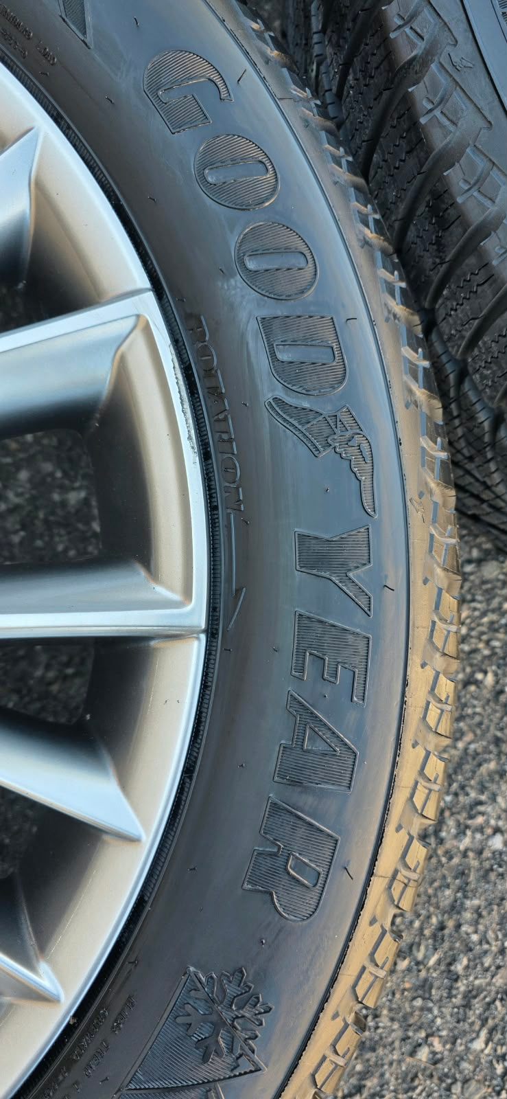 OEM 20”Lexus RX(5x114)+ NEW 235/55/R20 Goodyear snows +TPMS - photo 5