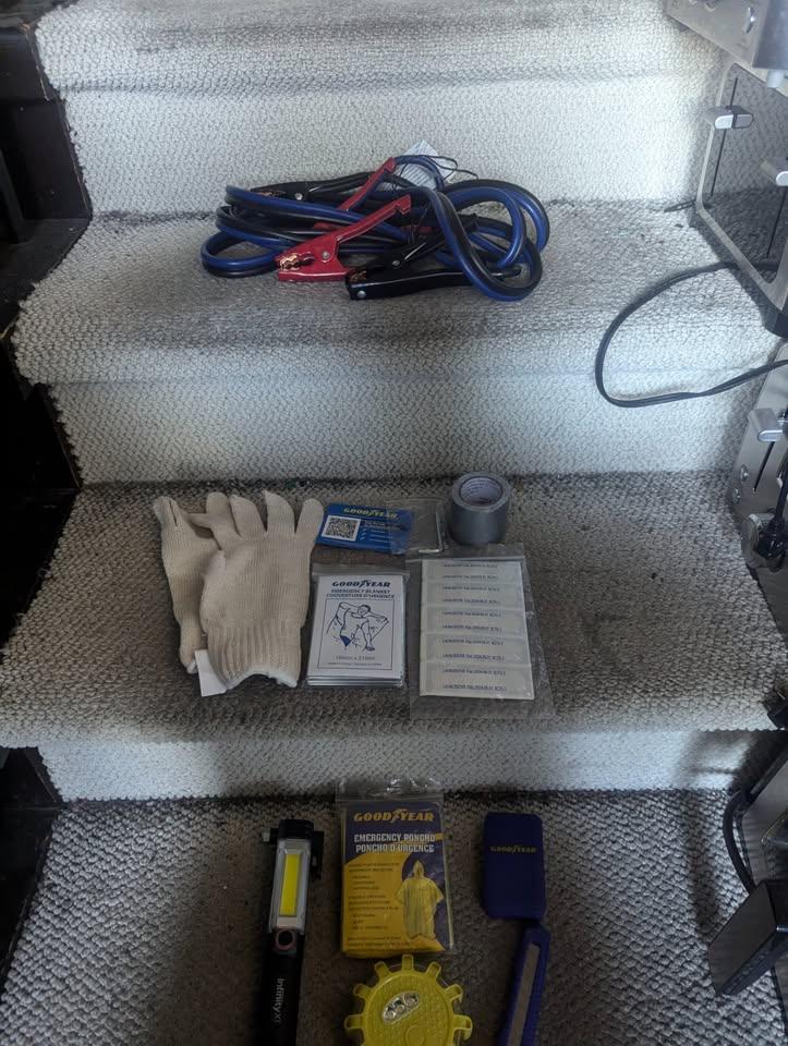 Goodyear Travel Safety Kit, Roadside Emergency Kit - photo 2