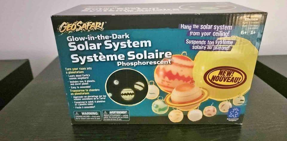 New Glow-In-the-Dark Solar System by Geosafari