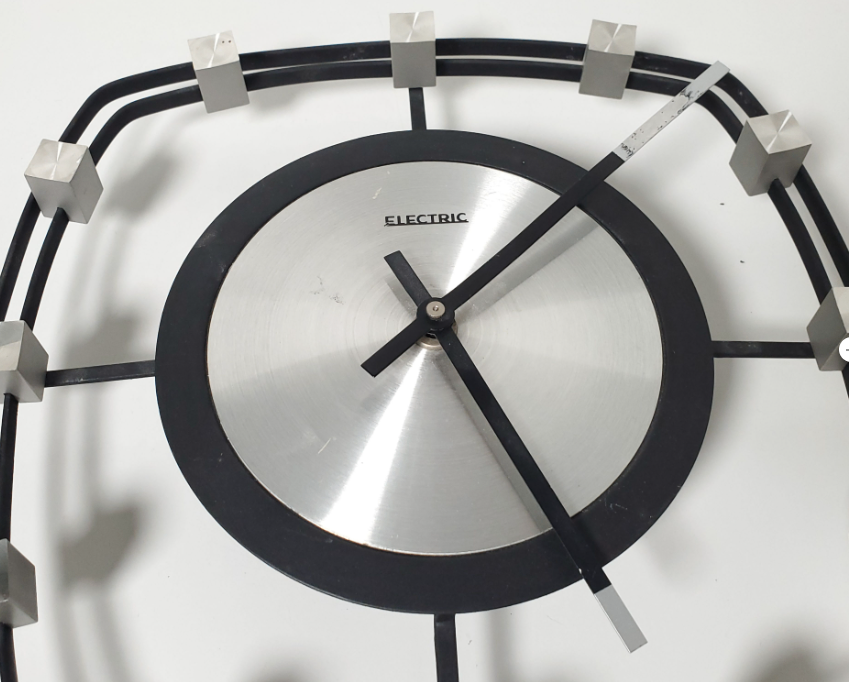 Vintage 1960s Mid-Century Modern Kienzle Iron Cube Wall Clock - photo 4