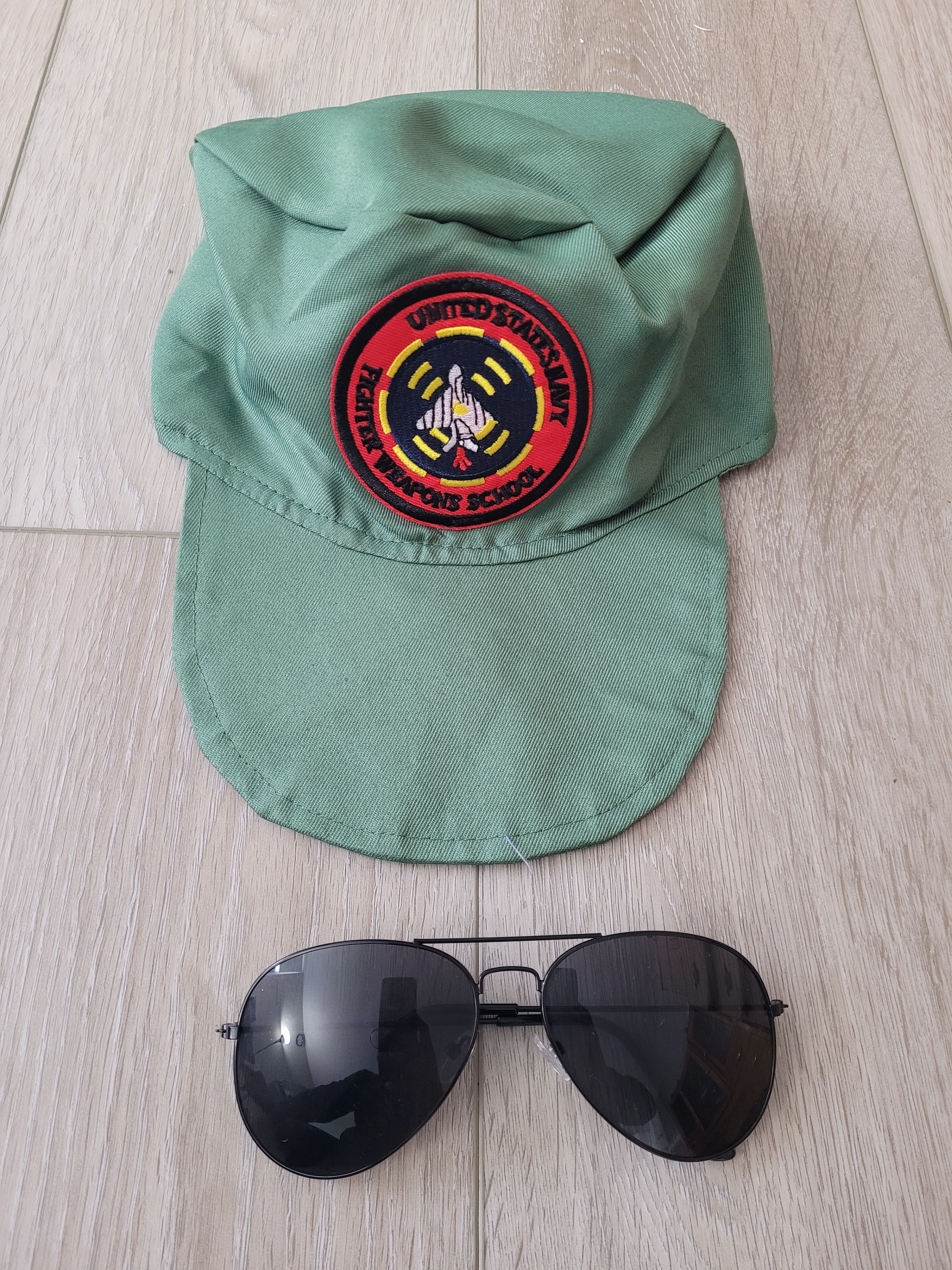Kids Air Force Fighter Pilot Costume with Hat, Gloves & Sunglass - photo 4